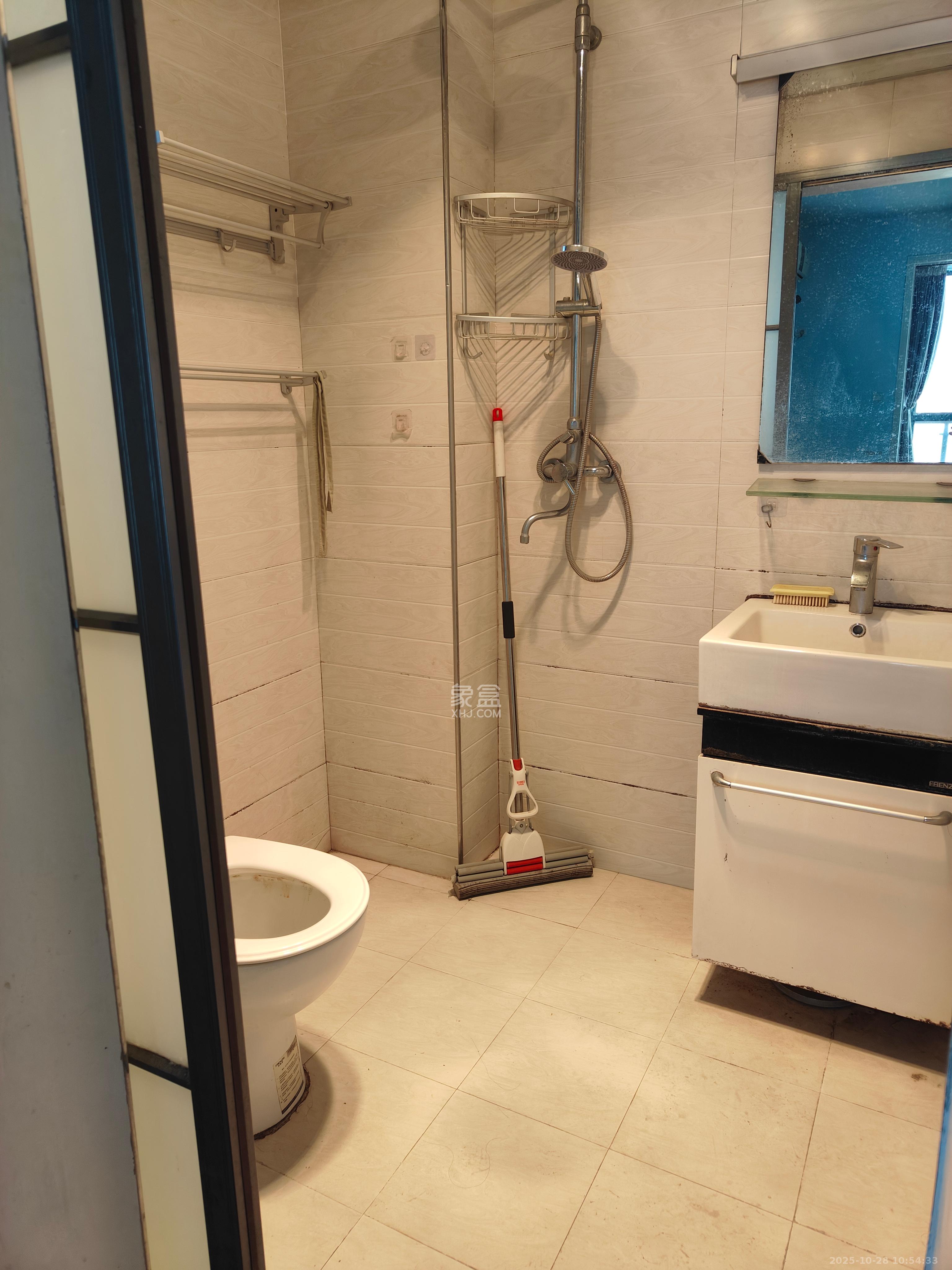 尊邸华庭  1室1厅1卫    1500.0元/月室内图