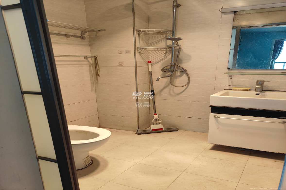 尊邸华庭 1室1厅1卫 1500.0元/月 尊邸华庭 1室1厅1卫 1500.0元/月室内图