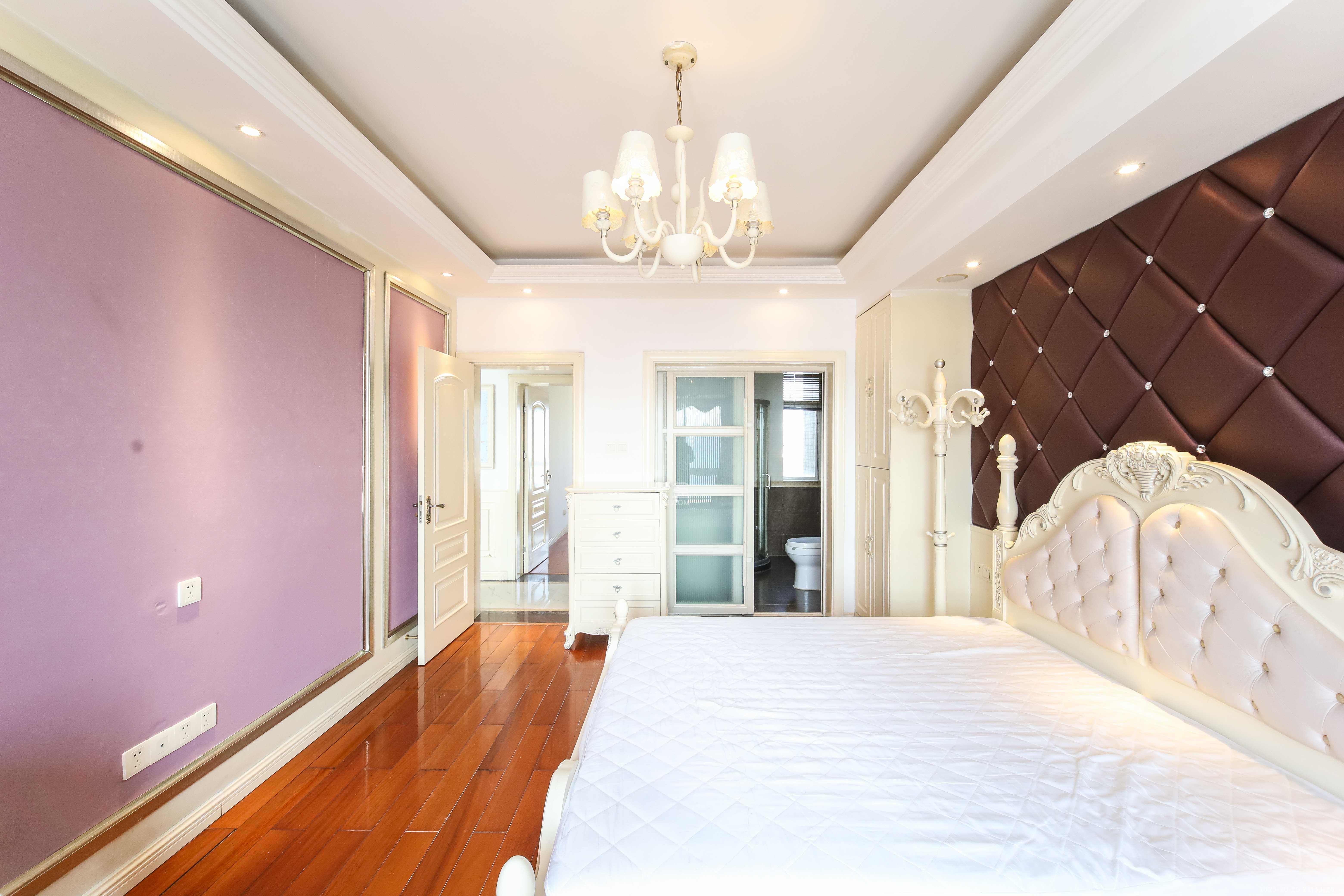 东门壹号家园  3室2厅2卫    100.0万 东门壹号家园  3室2厅2卫    100.0万卧室