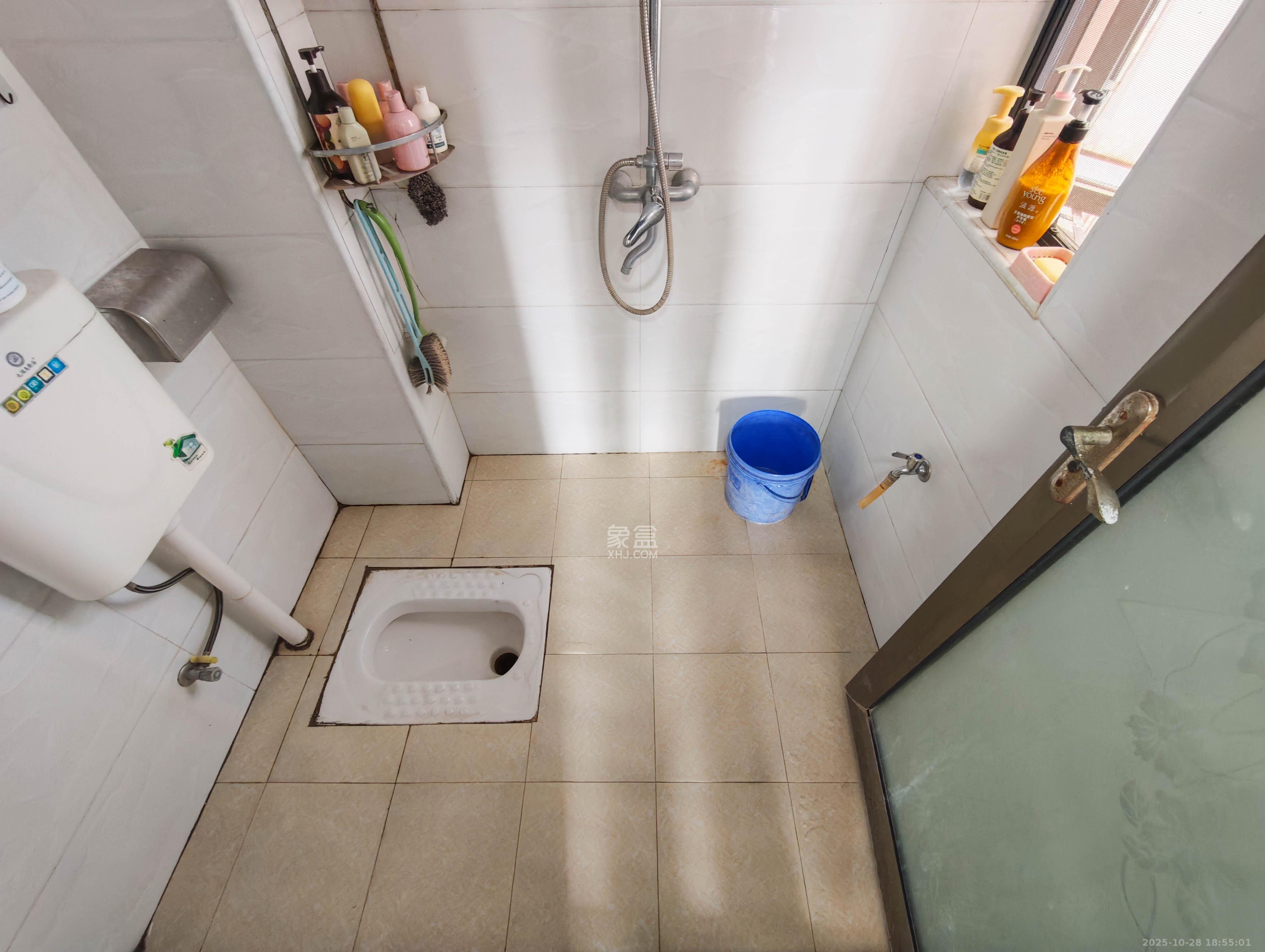 潇湘名城(新里程潇湘名城)  3室2厅1卫    98.8万卫生间