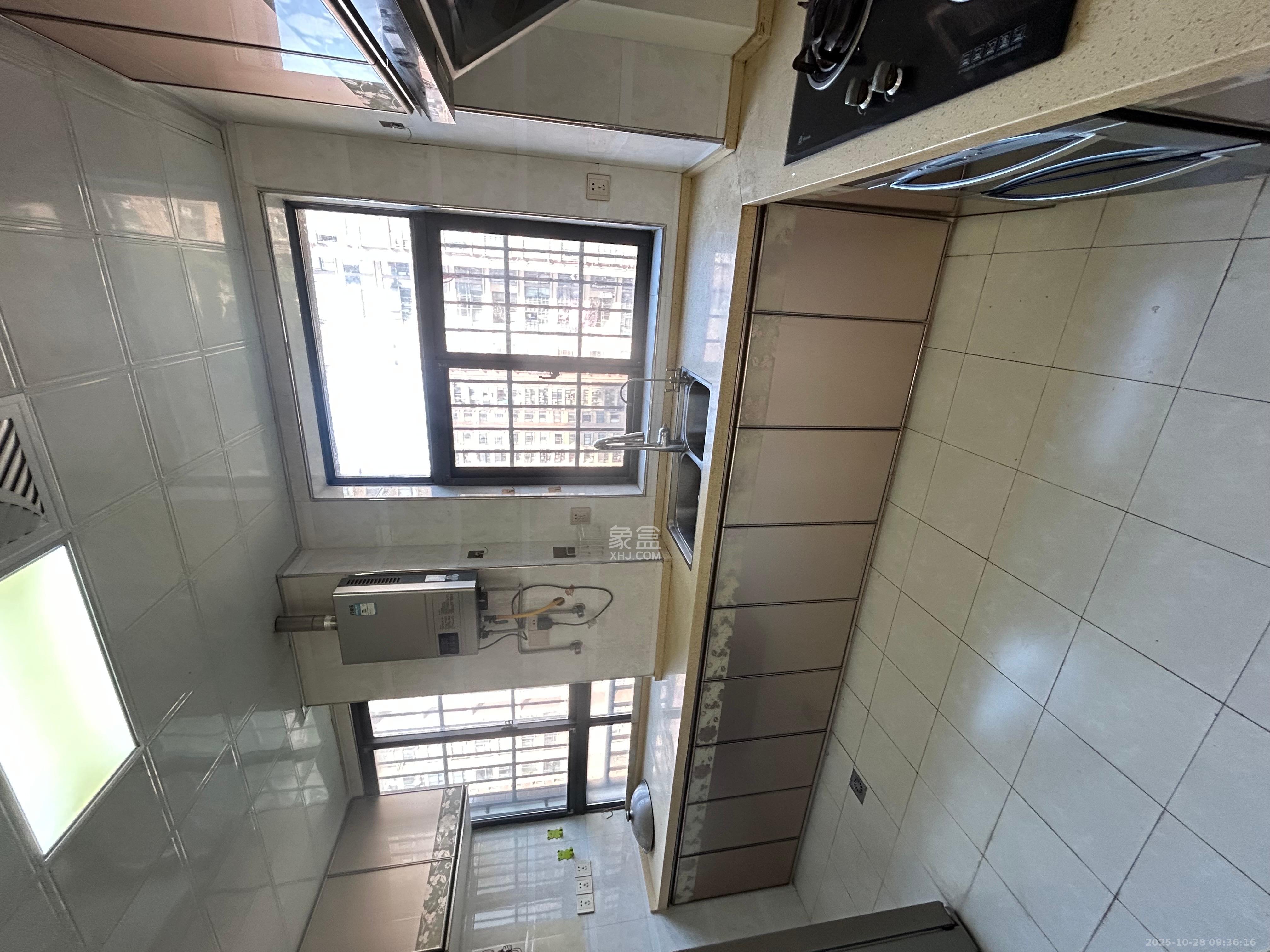 五矿格澜郡 3室2厅2卫 2000.0元/月 五矿格澜郡 3室2厅2卫 2000.0元/月室内图