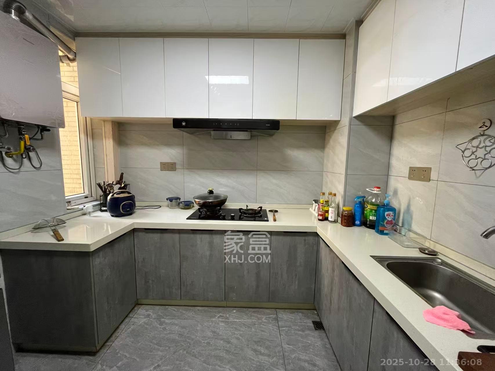 楚天家园  3室2厅2卫    2500.0元/月 楚天家园  3室2厅2卫    2500.0元/月室内图