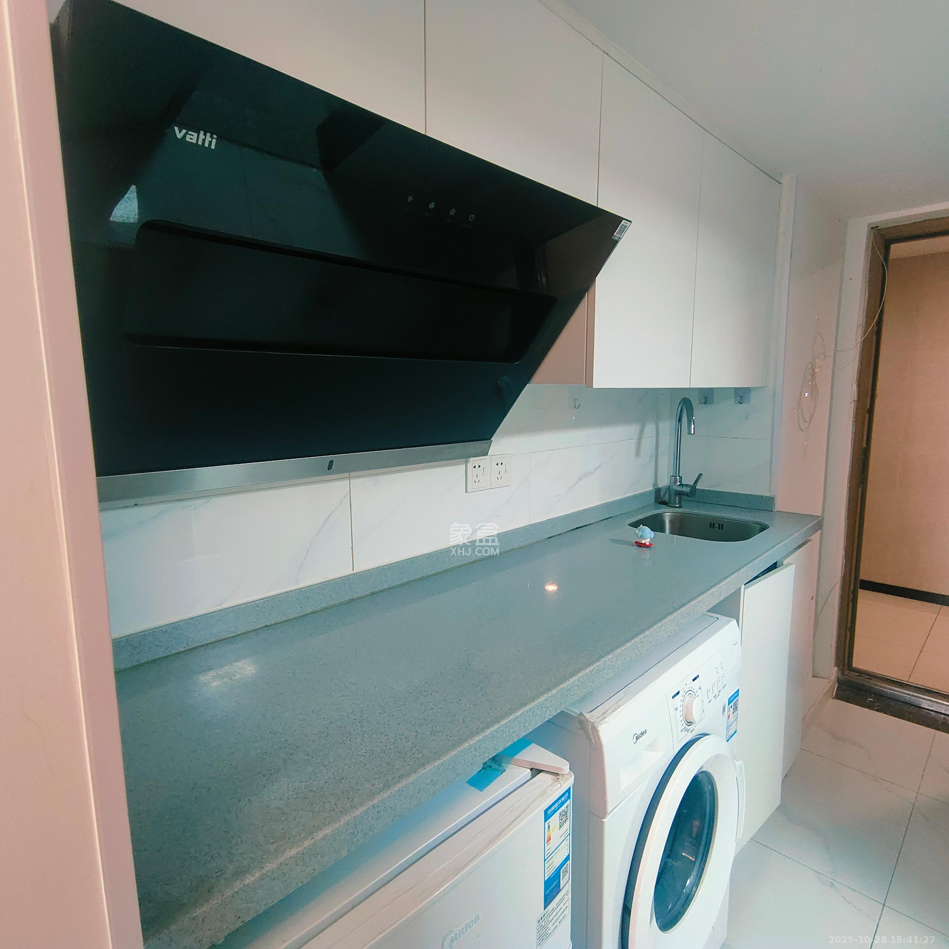 卓越江岸  2室1厅1卫    2200.0元/月 卓越江岸  2室1厅1卫    2200.0元/月室内图