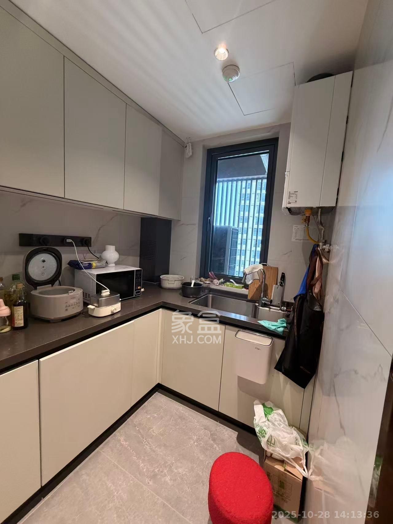 长沙悦府(华润万象城)  3室2厅3卫    11500.0元/月 长沙悦府(华润万象城)  3室2厅3卫    11500.0元/月室内图