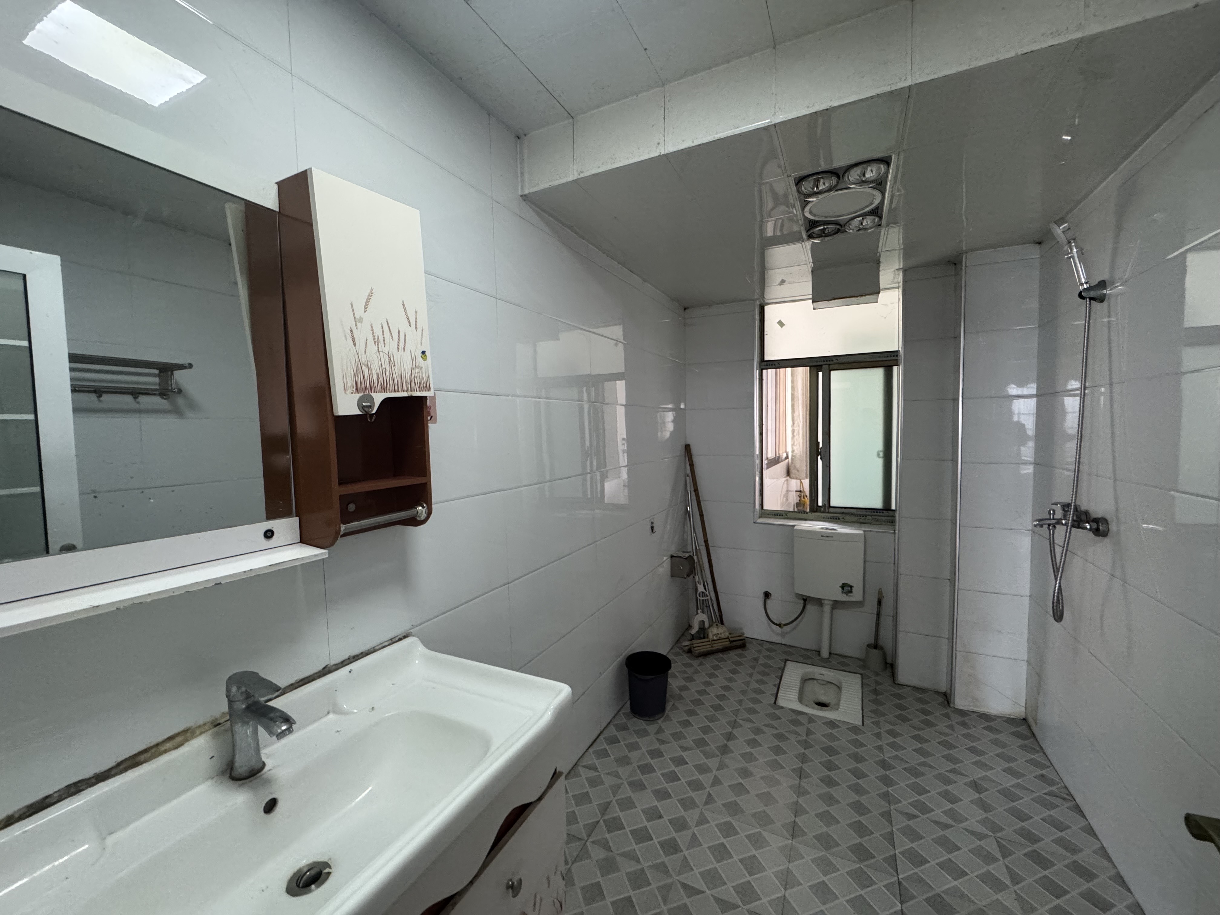 中电怡和苑 2室2厅1卫 1200.0元/月 中电怡和苑 2室2厅1卫 1200.0元/月室内图