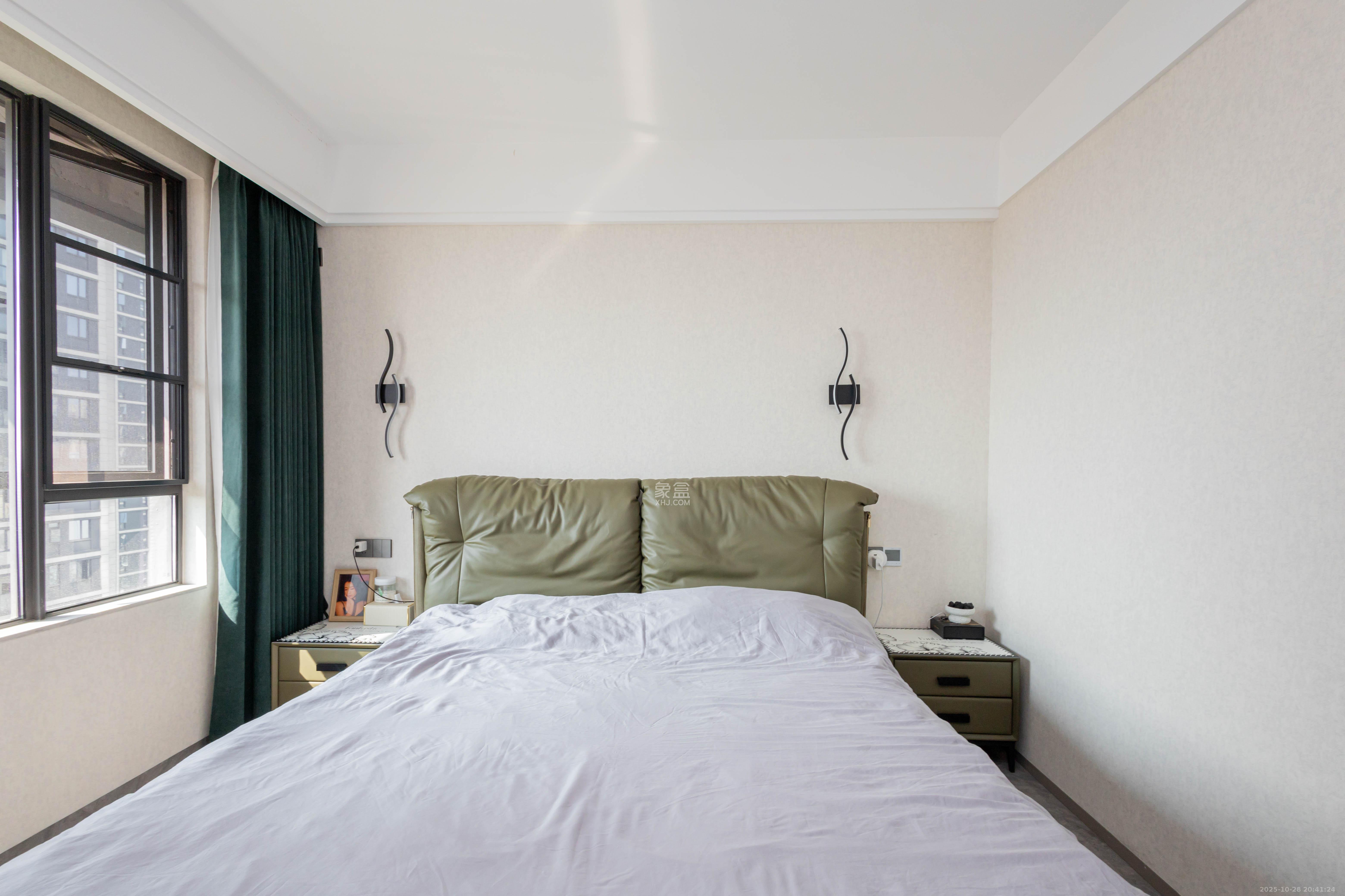 中交中央公园D5区  3室2厅2卫    158.0万卧室