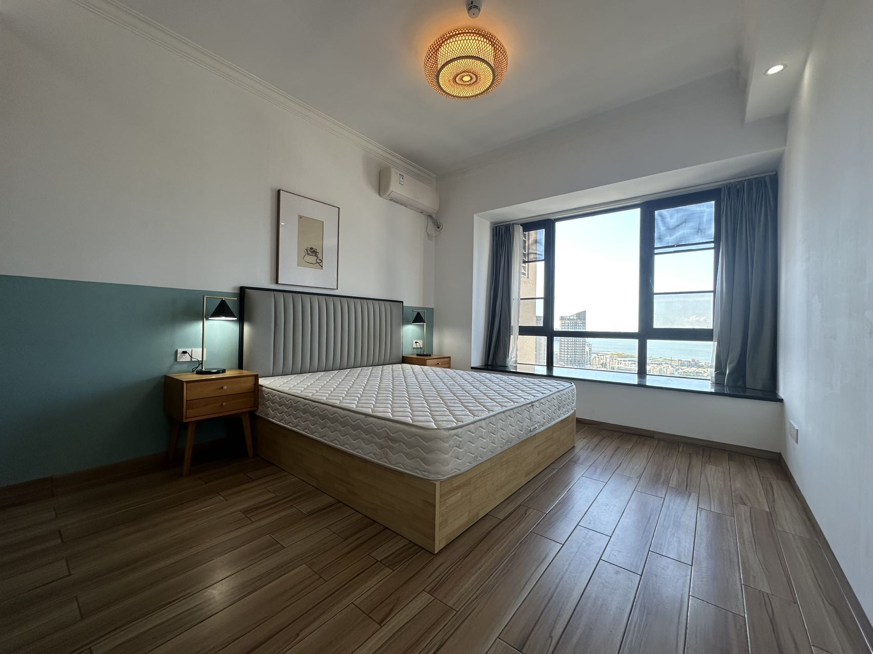 华润中心  2室2厅1卫    4200.0元/月 华润中心  2室2厅1卫    4200.0元/月室内图