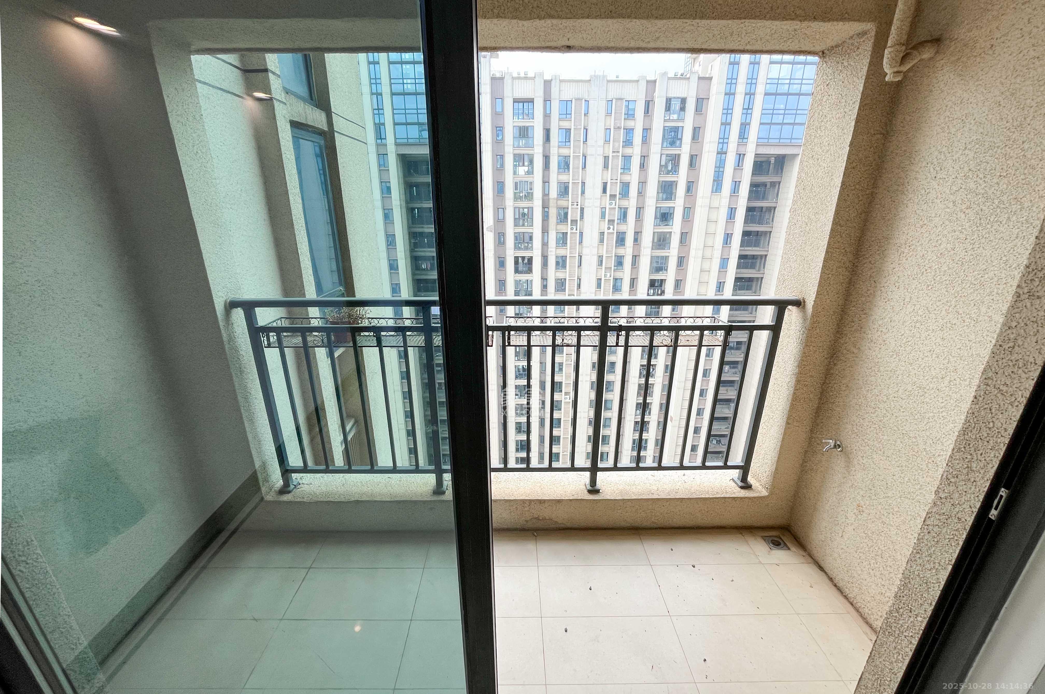 中海梅溪湖壹号 3室2厅2卫 158.0万 中海梅溪湖壹号 3室2厅2卫 158.0万其他