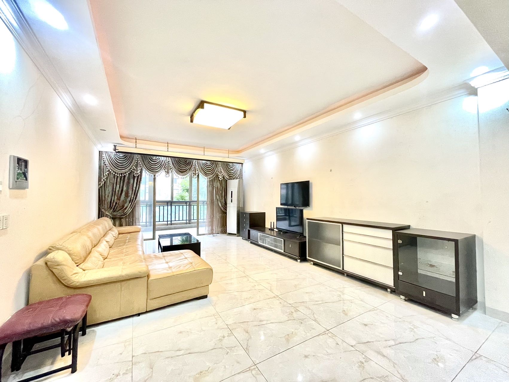 世代雅居  3室2厅2卫    4000.0元/月 世代雅居  3室2厅2卫    4000.0元/月室内图