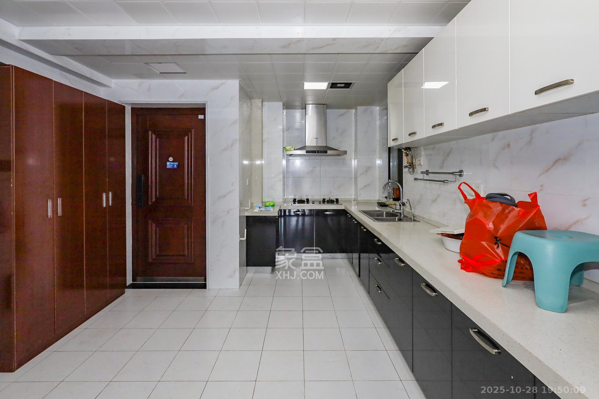 钰龙天下二期（钰龙佳园）  3室2厅1卫    3000.0元/月