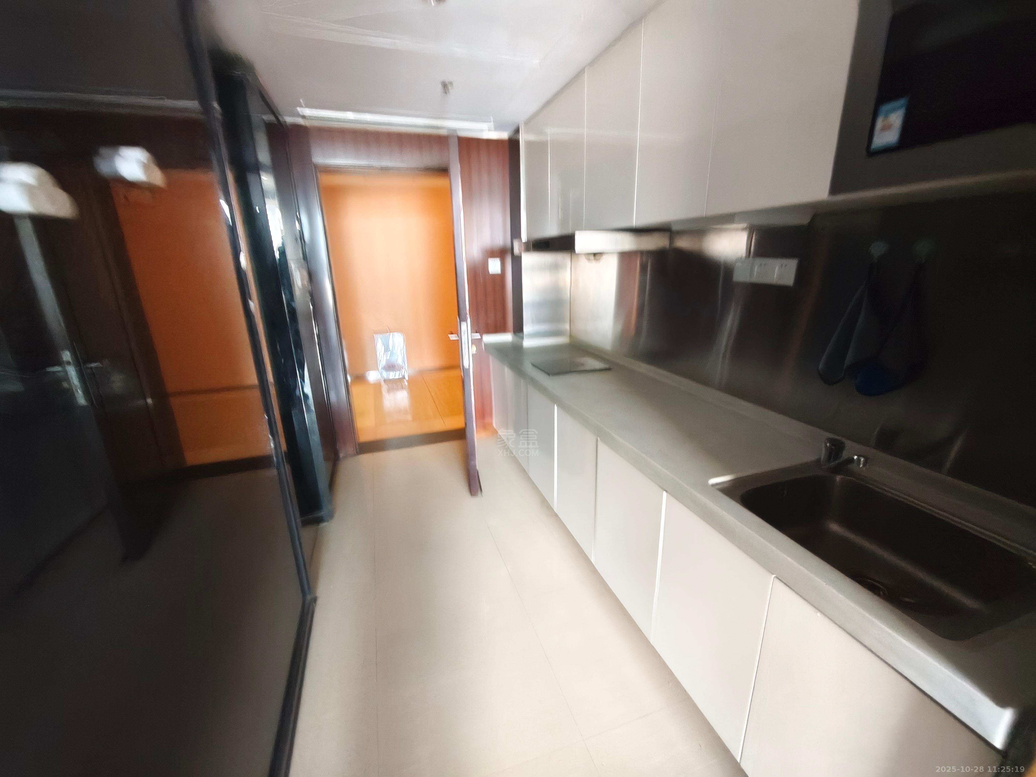 银天国际  1室1厅1卫    1200.0元/月室内图