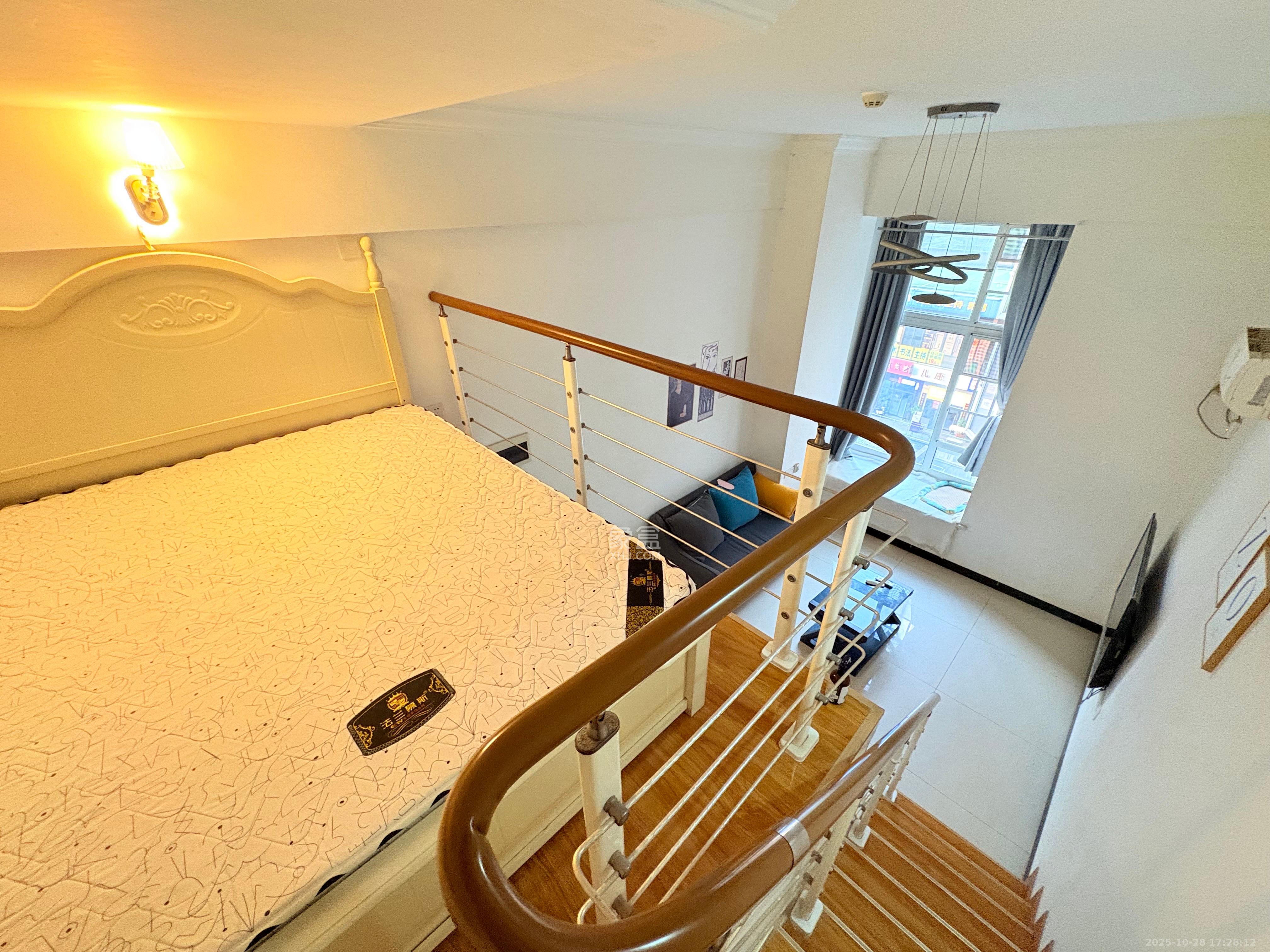 芙蓉万国城MOMA(卓越汇富苑) 1室1厅1卫 1400.0元/月 芙蓉万国城MOMA(卓越汇富苑) 1室1厅1卫 1400.0元/月室内图