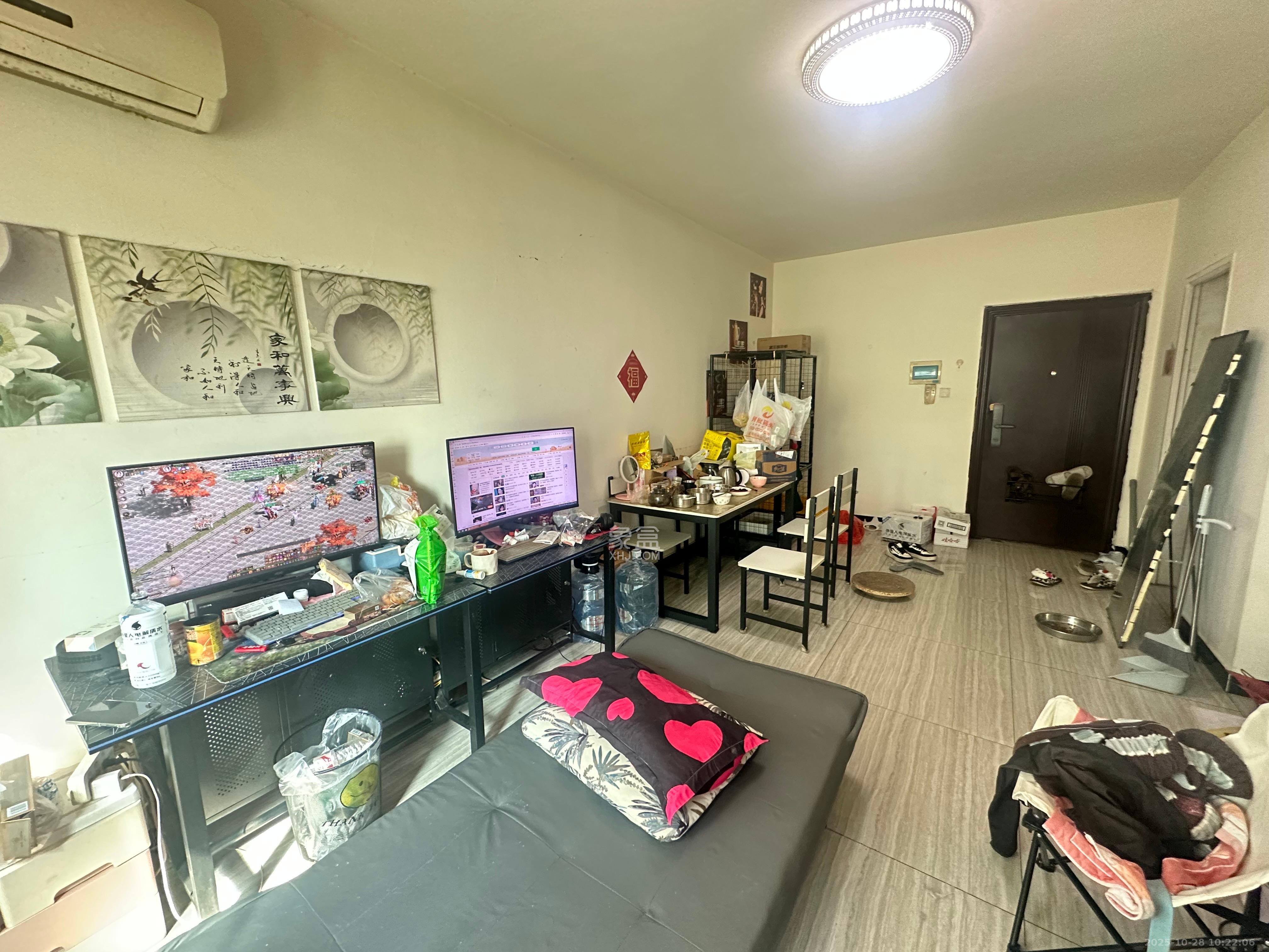 都市晨光  1室1厅1卫    1500.0元/月 都市晨光  1室1厅1卫    1500.0元/月室内图1