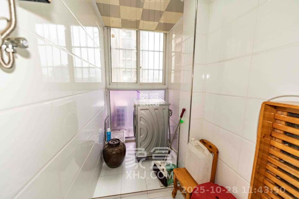 南郡雅园  2室2厅1卫    1400.0元/月室内图