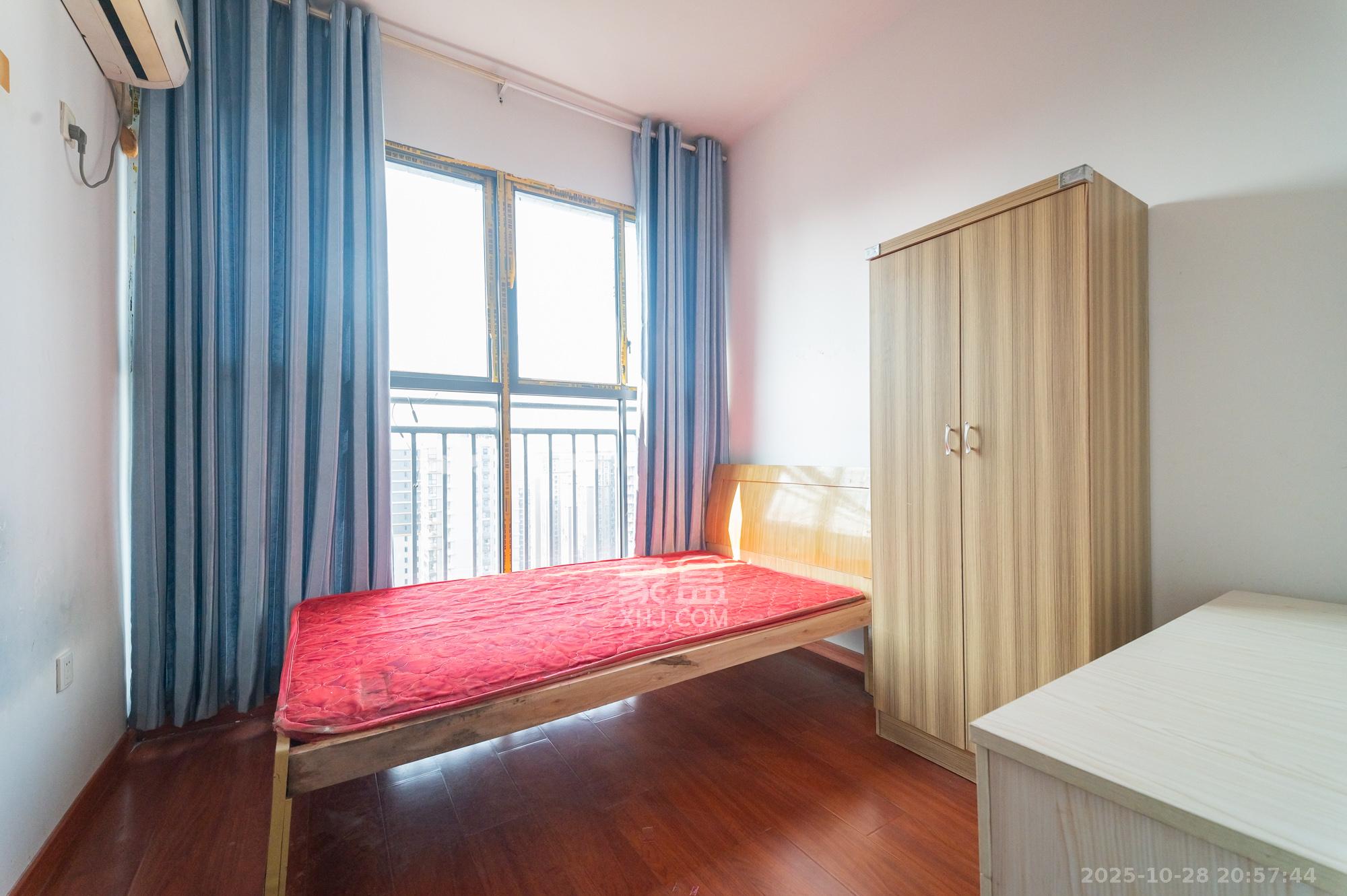 恒基凯旋门三期  3室2厅1卫    58.8万卧室