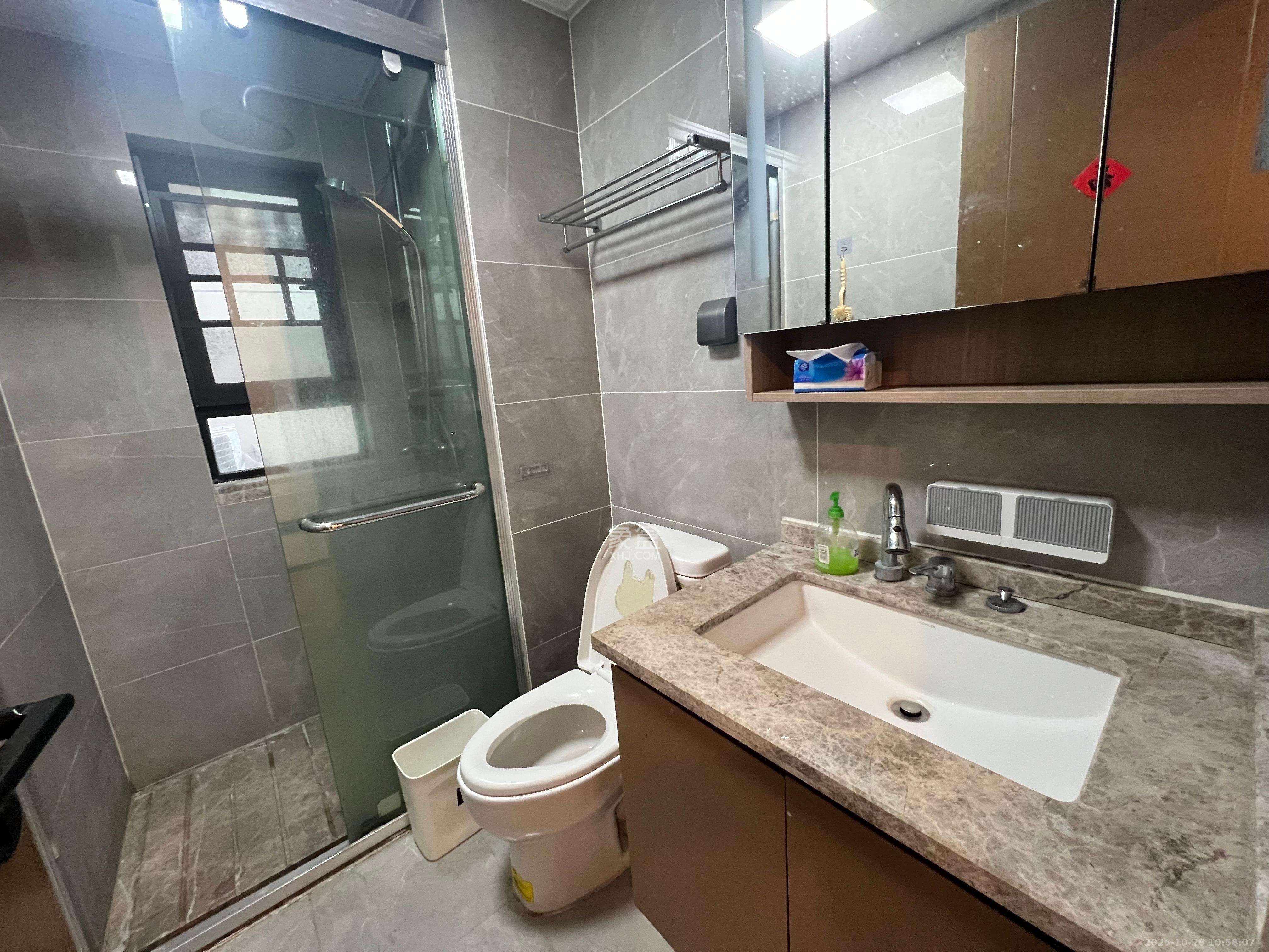 万科里金域国际  3室2厅2卫    3600.0元/月室内图