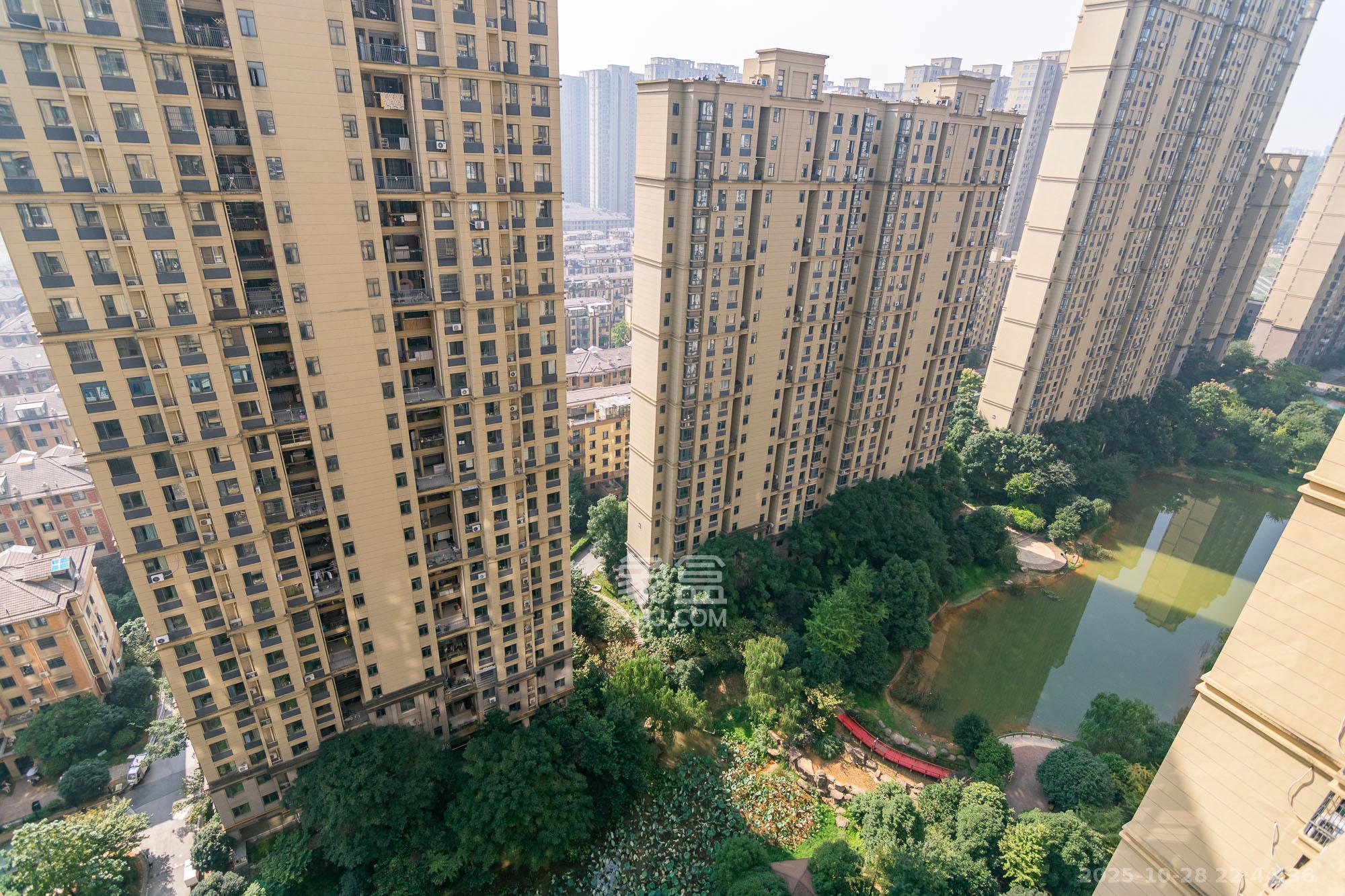 澳海澜庭 3室2厅2卫 79.8万 澳海澜庭 3室2厅2卫 79.8万其他