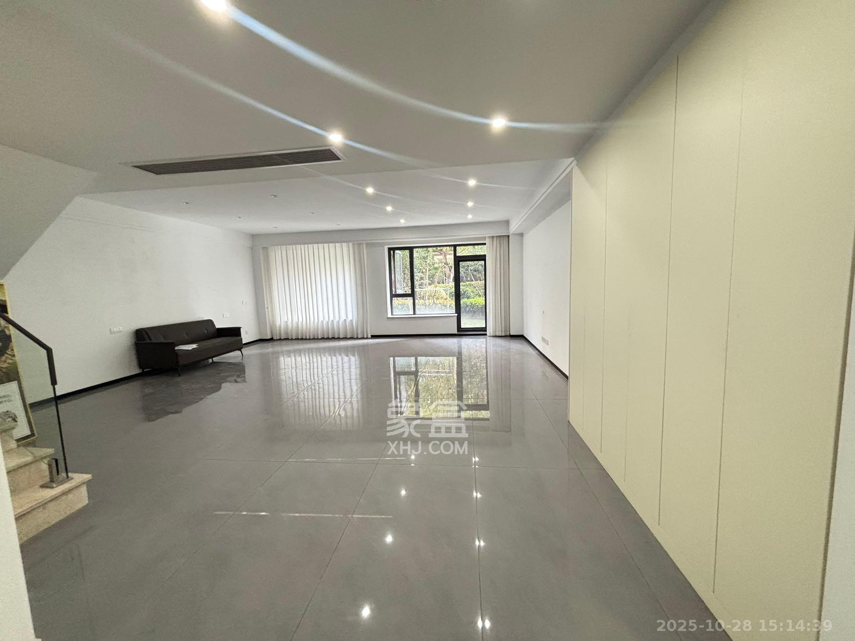 建发央著  4室2厅2卫    5000.0元/月 建发央著  4室2厅2卫    5000.0元/月