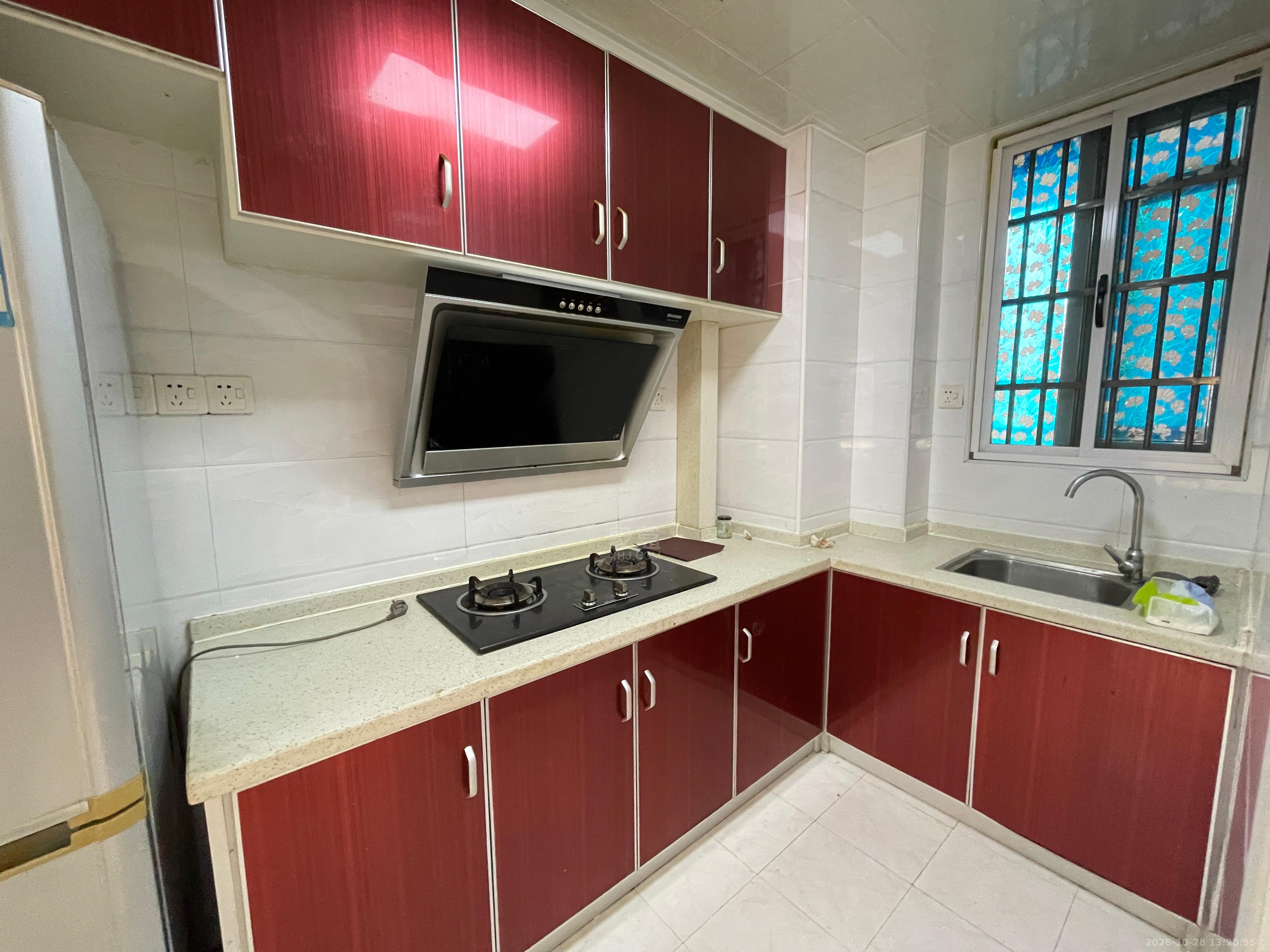 美的城二期  1室1厅1卫    1200.0元/月室内图