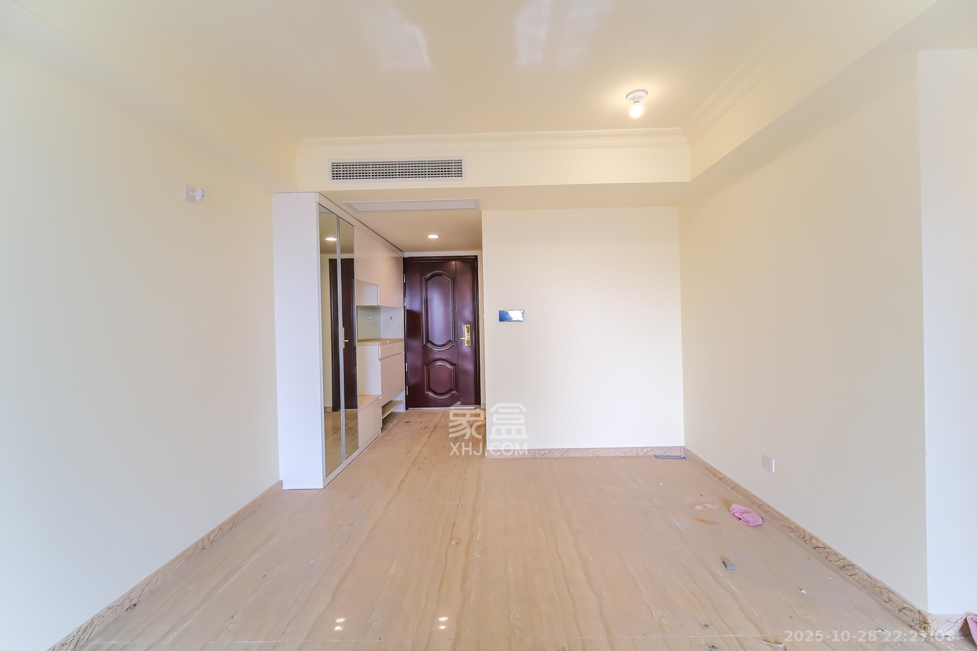 碧桂园翘楚棠  3室2厅2卫    88.68万客厅