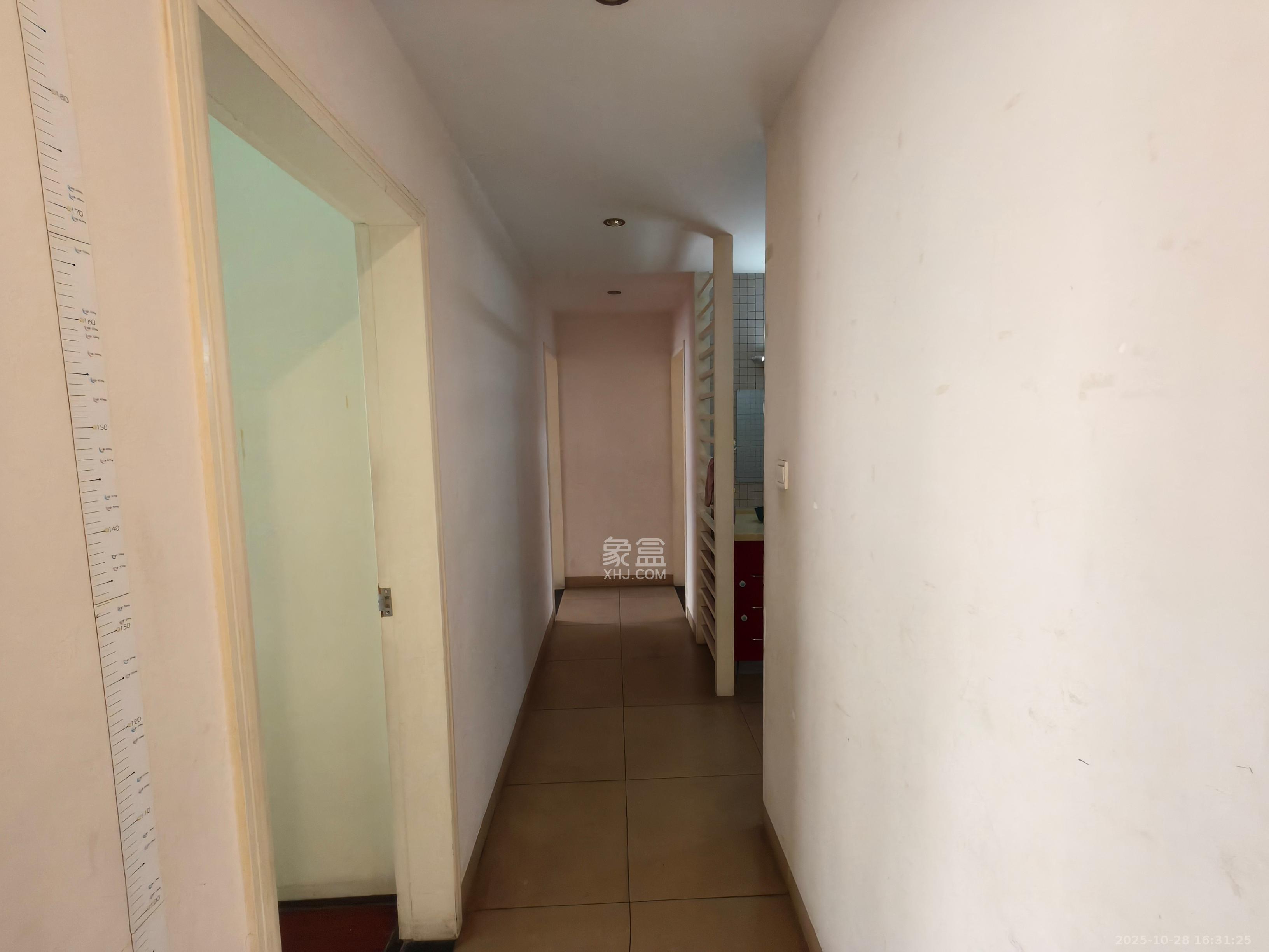 奥林匹克花园  3室2厅2卫    2300.0元/月室内图