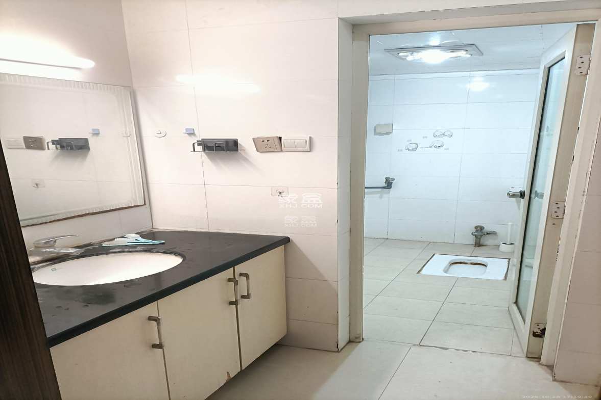 枫林绿洲 2室1厅1卫 2000.0元/月 枫林绿洲 2室1厅1卫 2000.0元/月室内图