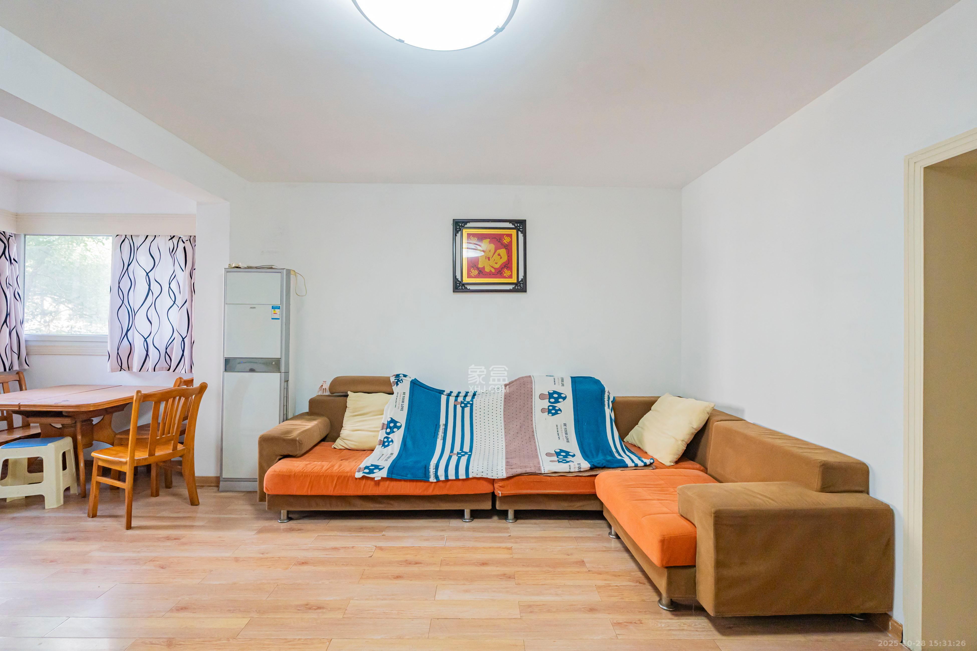 金帆小区  2室2厅1卫    46.0万 金帆小区  2室2厅1卫    46.0万