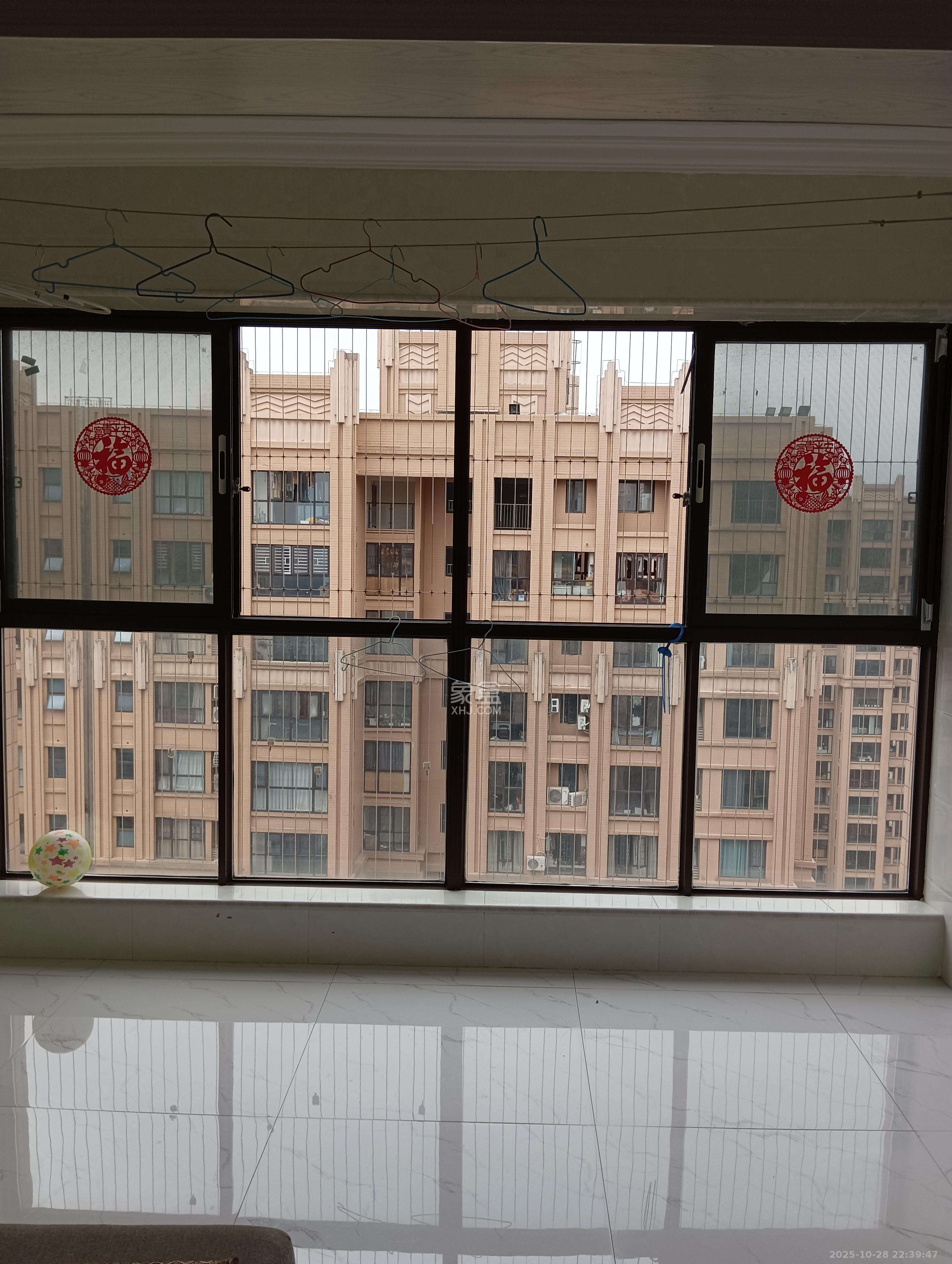 润和又一城  3室2厅1卫    1800.0元/月室内图