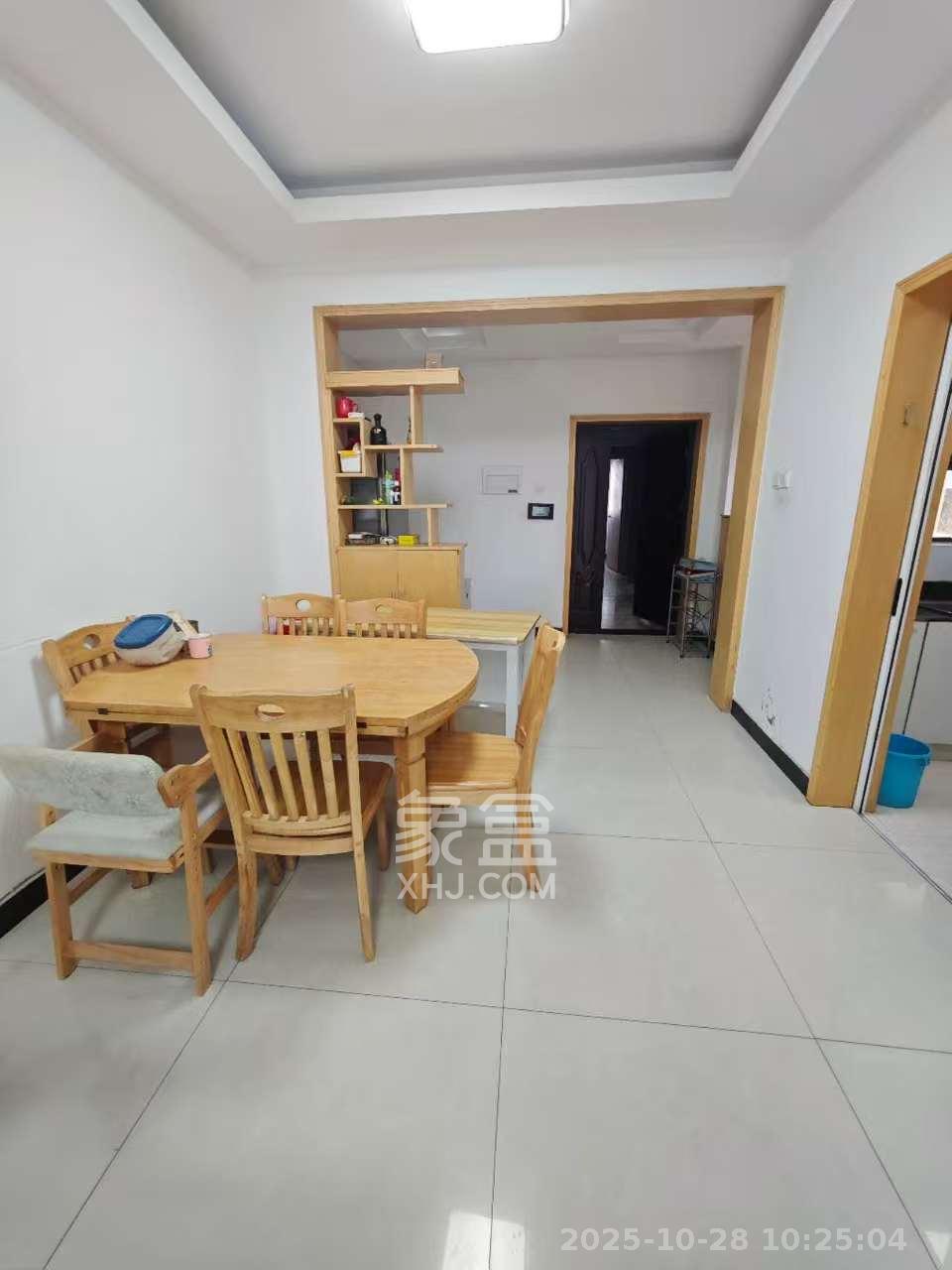 恒鑫山水卿卿 2室2厅1卫 1800.0元/月 恒鑫山水卿卿 2室2厅1卫 1800.0元/月室内图