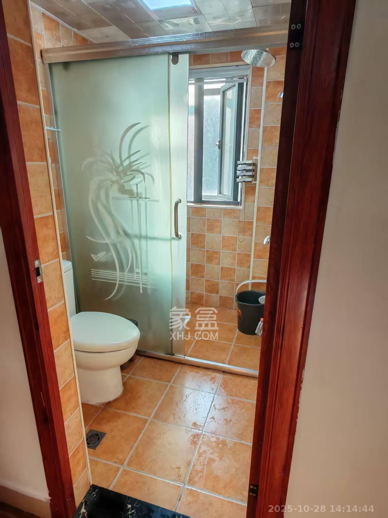 澳海澜庭 2室2厅1卫 1500.0元/月 澳海澜庭 2室2厅1卫 1500.0元/月室内图