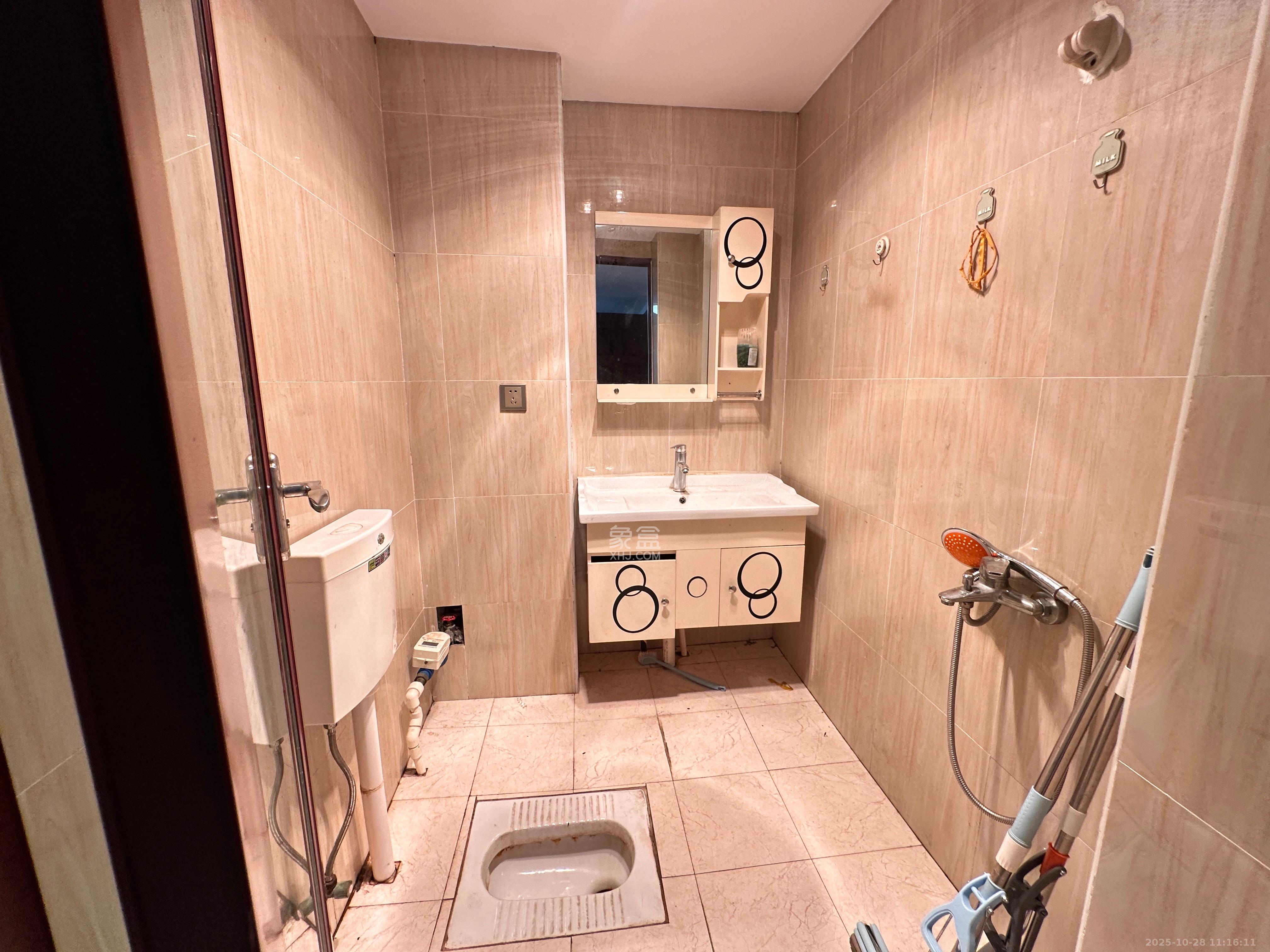 汇达国际公馆（汇达大厦）  3室2厅1卫    7000.0元/月室内图