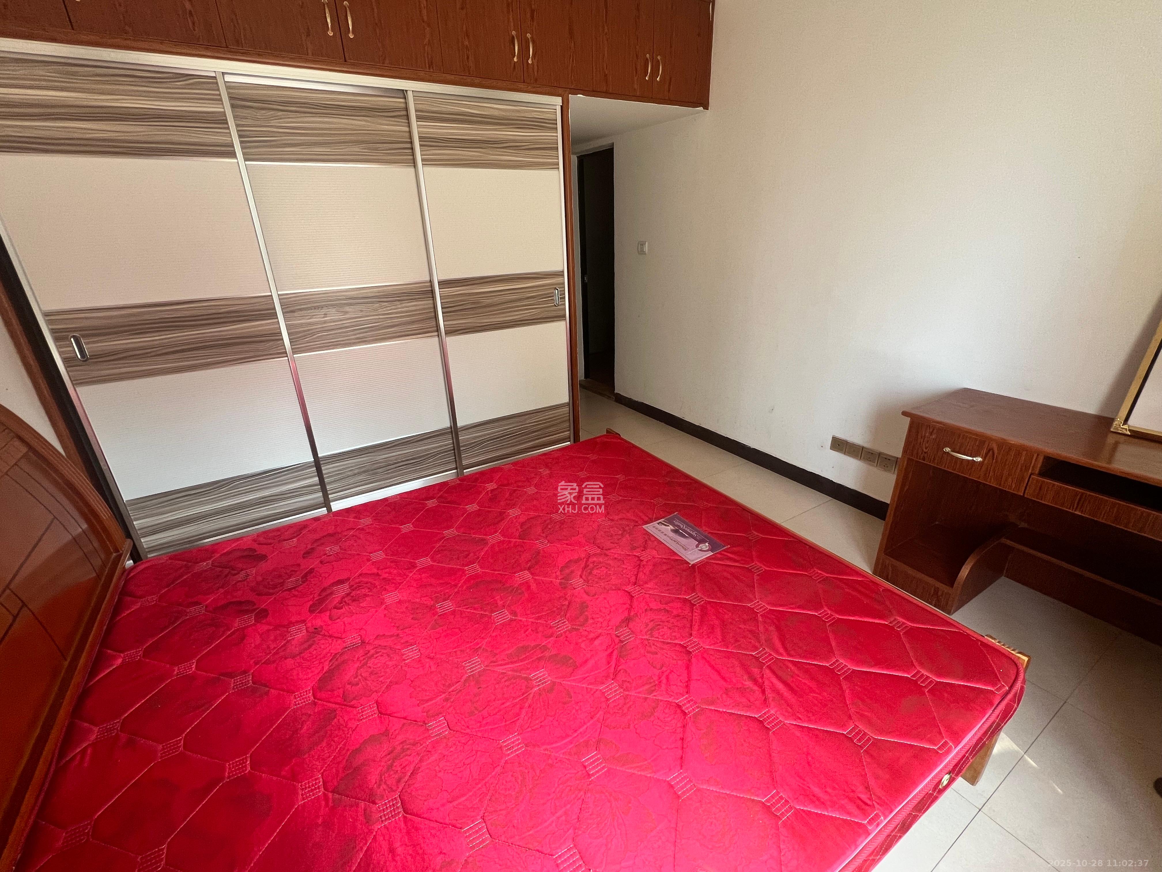 和馨园 3室1厅2卫 2200.0元/月 和馨园 3室1厅2卫 2200.0元/月室内图