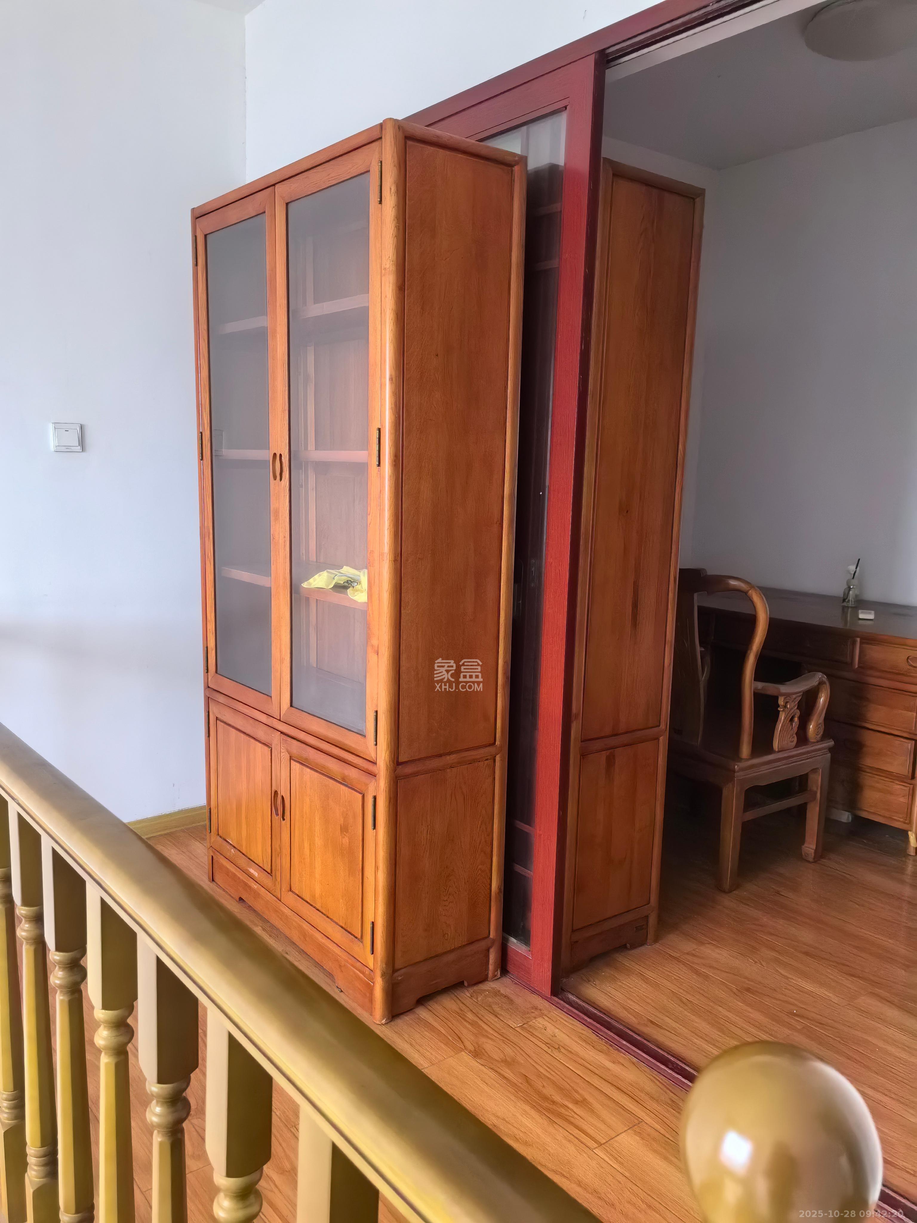 南郡雅园 4室2厅2卫 1500.0元/月 南郡雅园 4室2厅2卫 1500.0元/月室内图