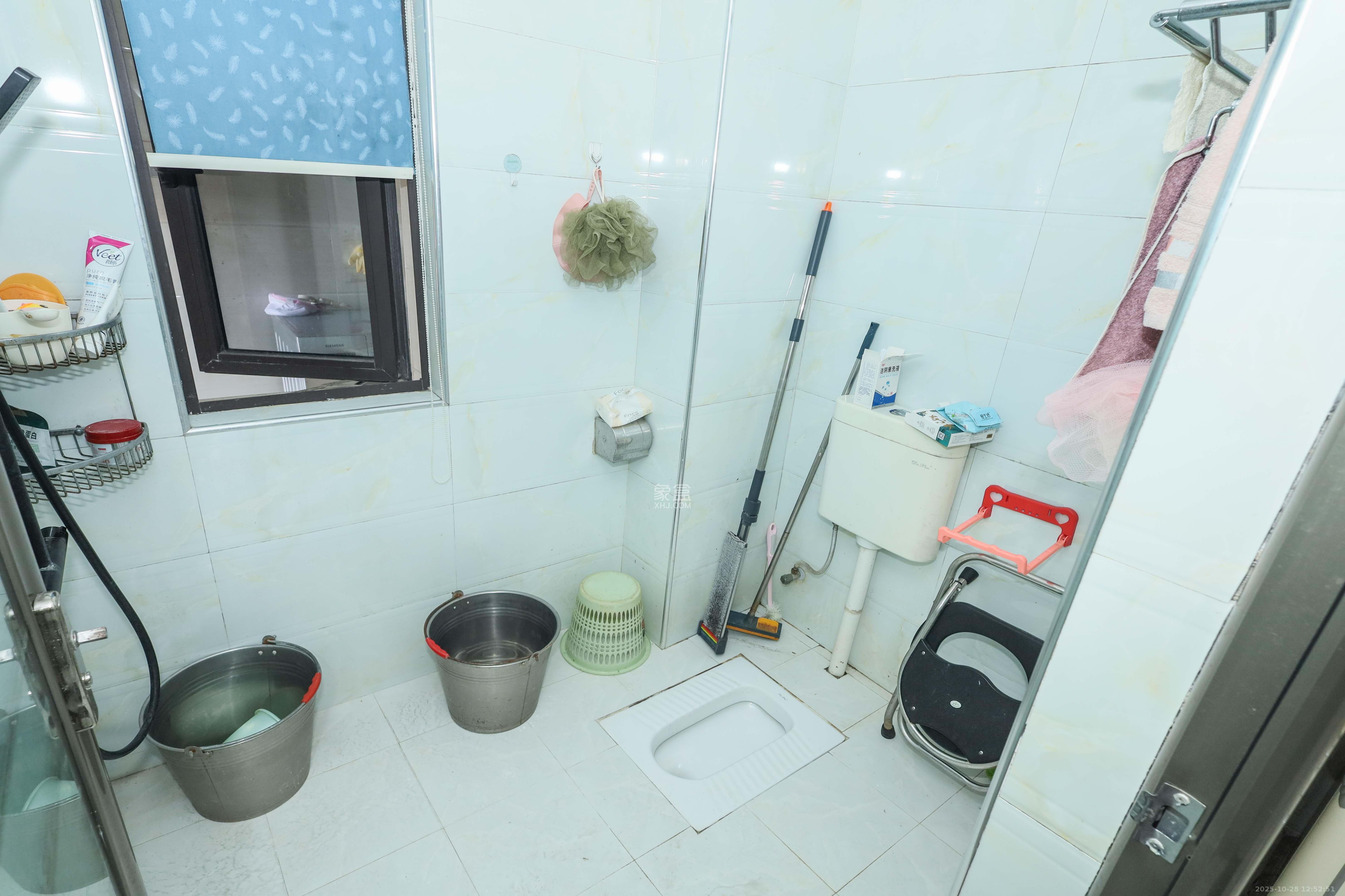 保利麓谷林语F区  3室2厅1卫    106.0万 保利麓谷林语F区  3室2厅1卫    106.0万卫生间