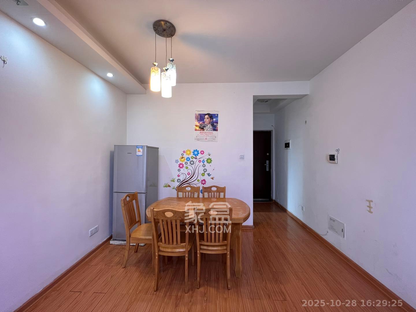 莱茵城  2室2厅1卫    1900.0元/月