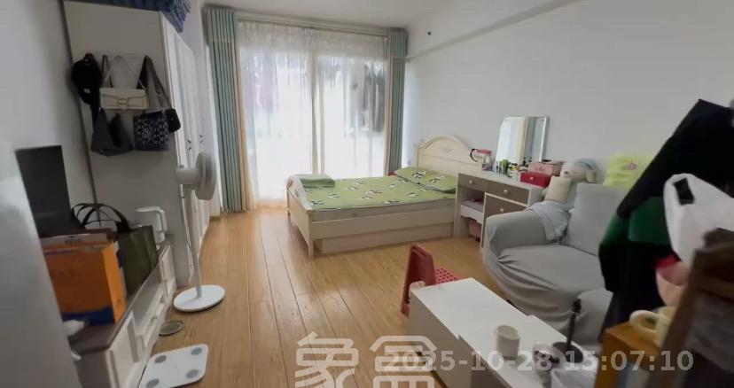 融科东南海 1室1厅1卫 1350.0元/月 融科东南海 1室1厅1卫 1350.0元/月室内图