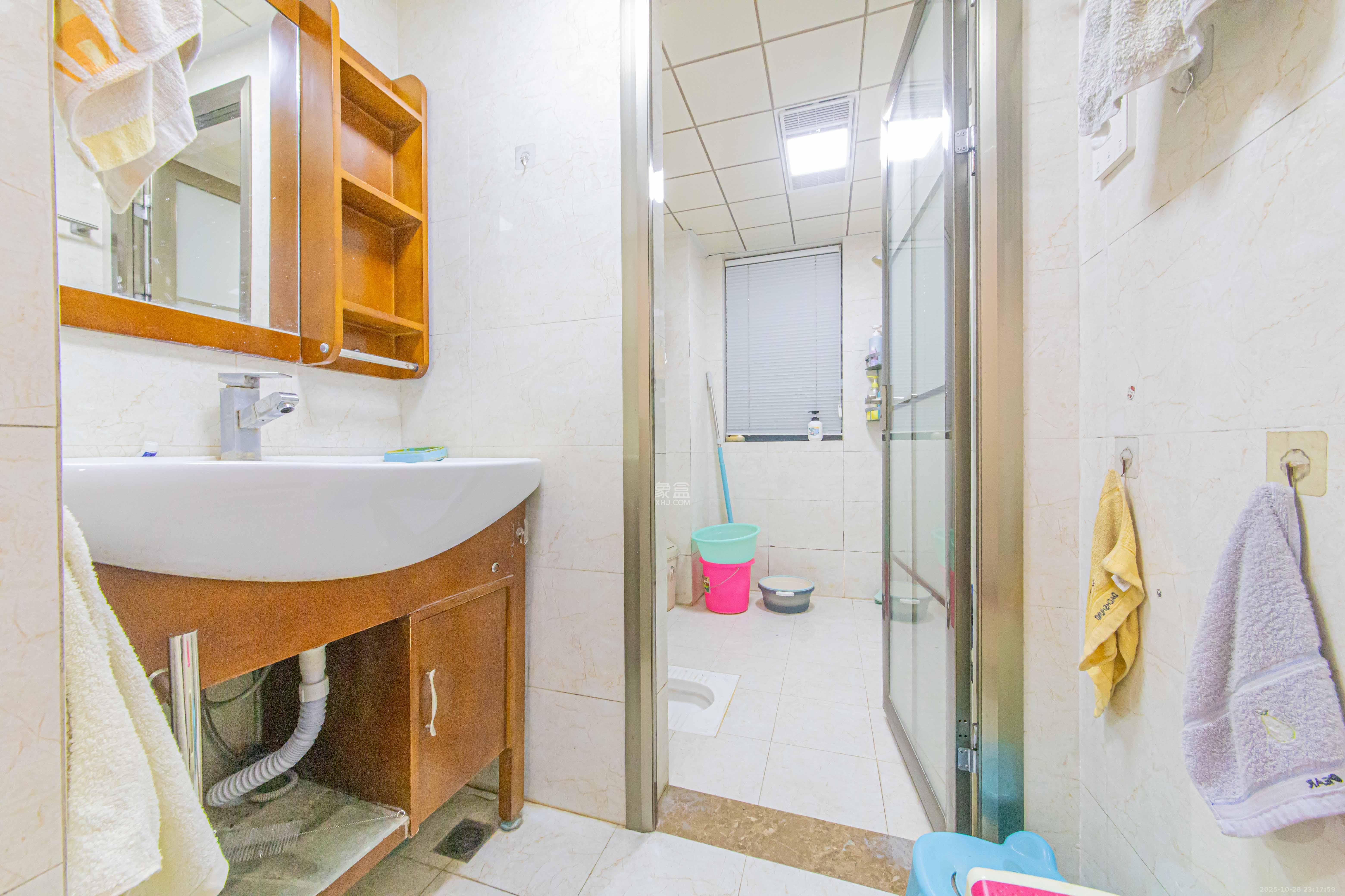 中建芙蓉嘉苑  4室2厅1卫    110.0万卫生间