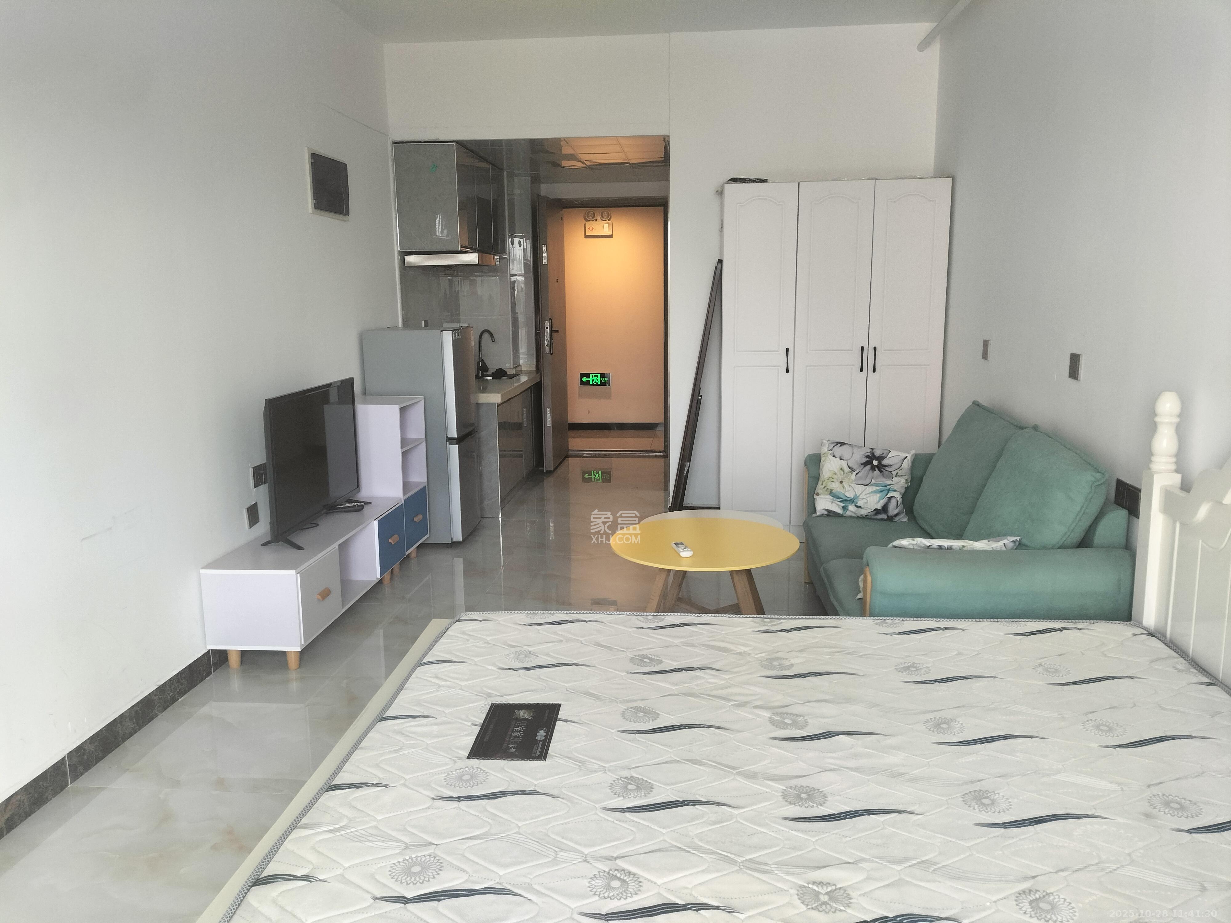 金地铂悦  1室0厅0卫    1200.0元/月