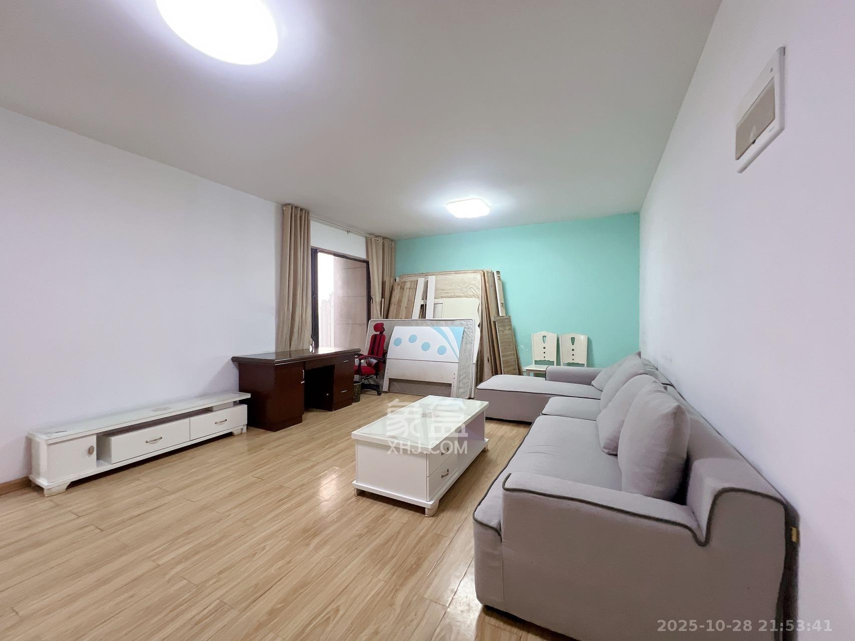 南山雍江汇(滨江国际新城) 3室2厅2卫 3200.0元/月 南山雍江汇(滨江国际新城) 3室2厅2卫 3200.0元/月室内图