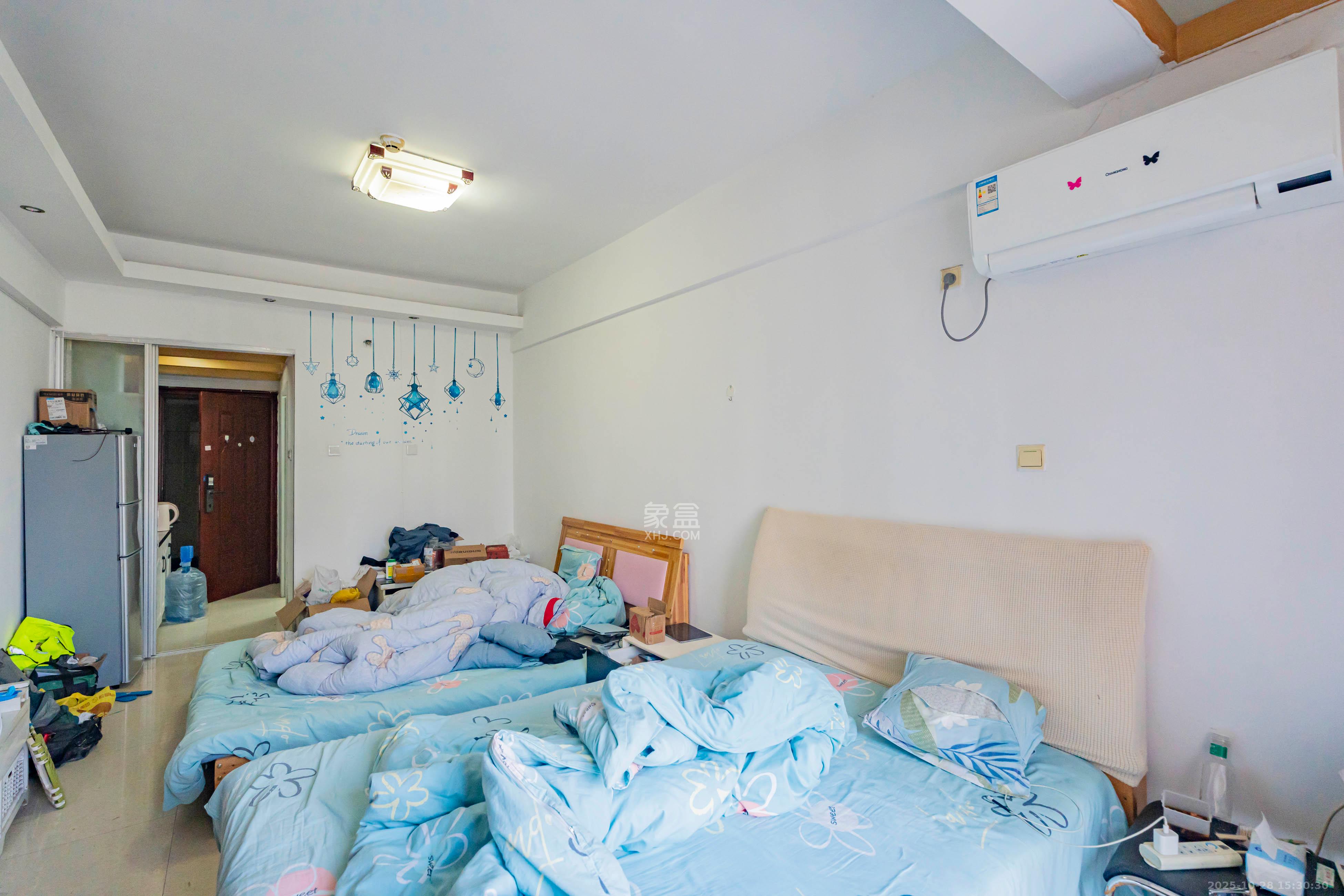 名富公寓  1室1厅1卫    21.0万卧室