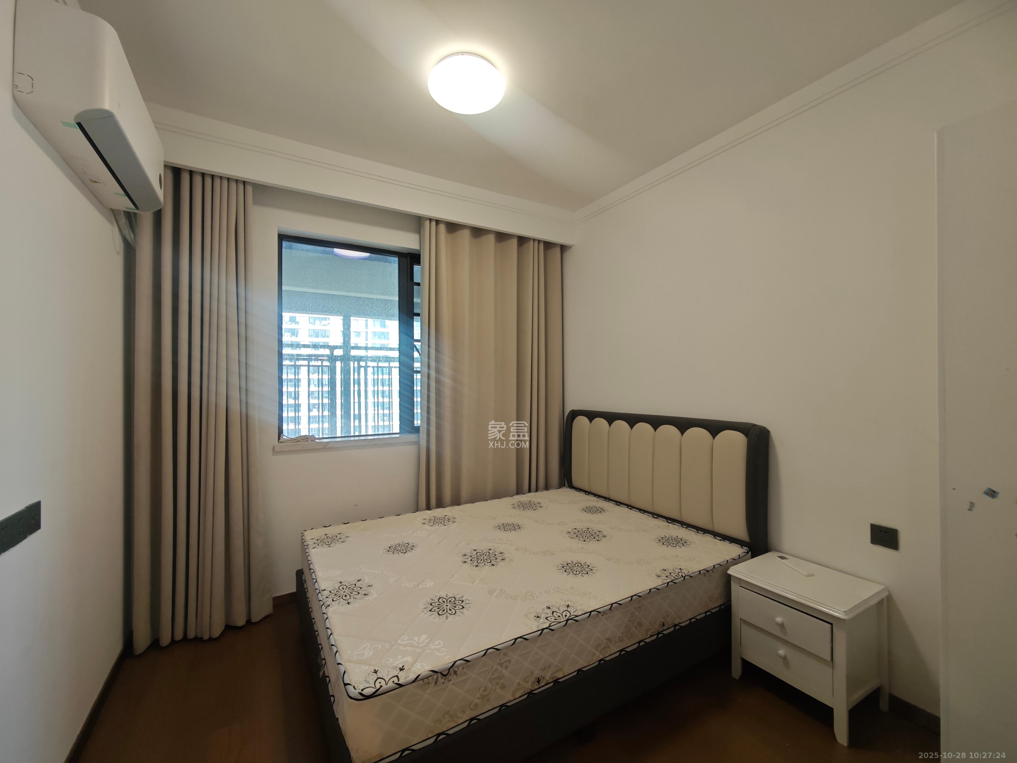 旭辉雨花郡  3室2厅2卫    3700.0元/月 旭辉雨花郡  3室2厅2卫    3700.0元/月室内图