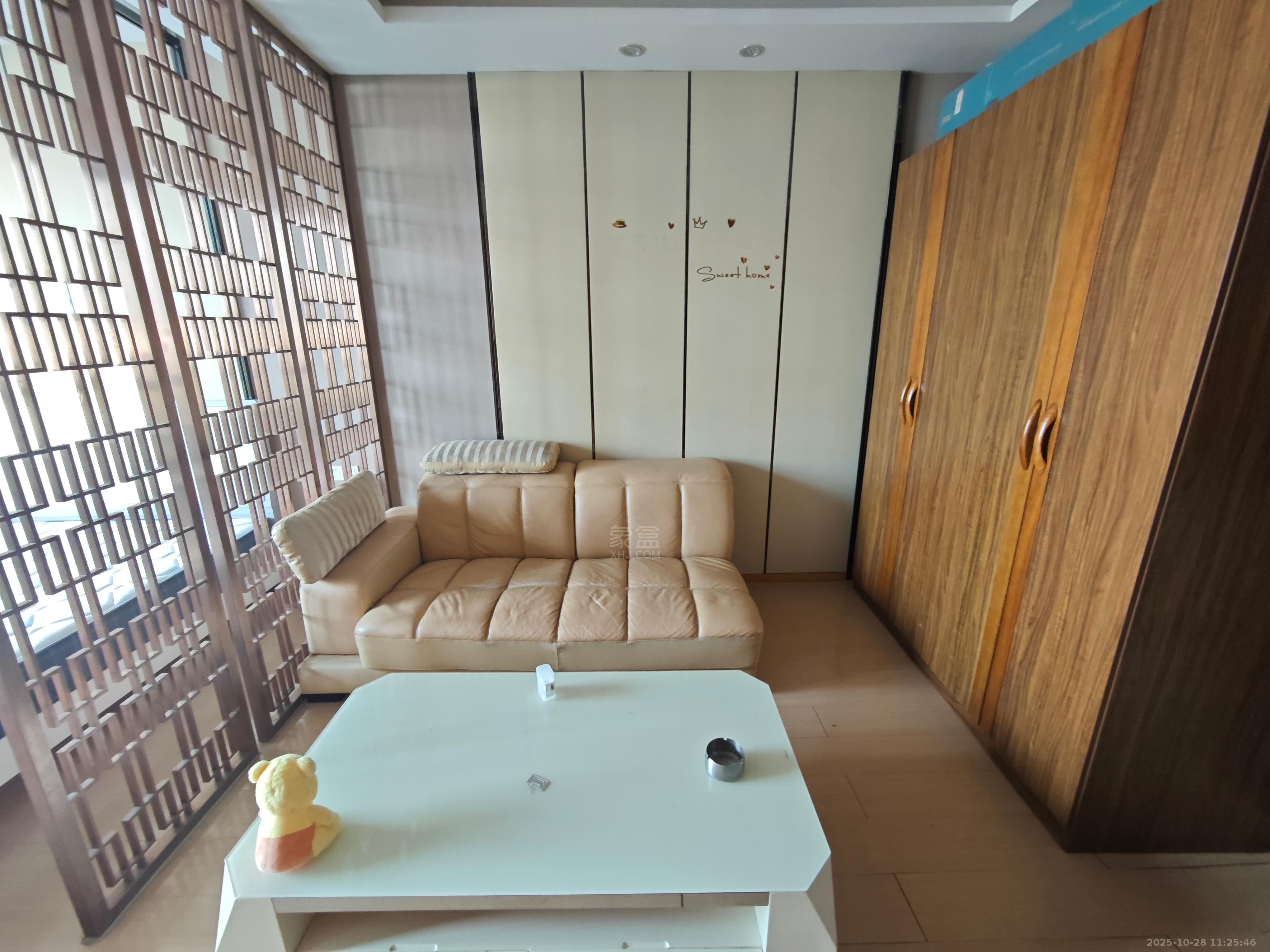 银天国际  1室1厅1卫    1200.0元/月室内图