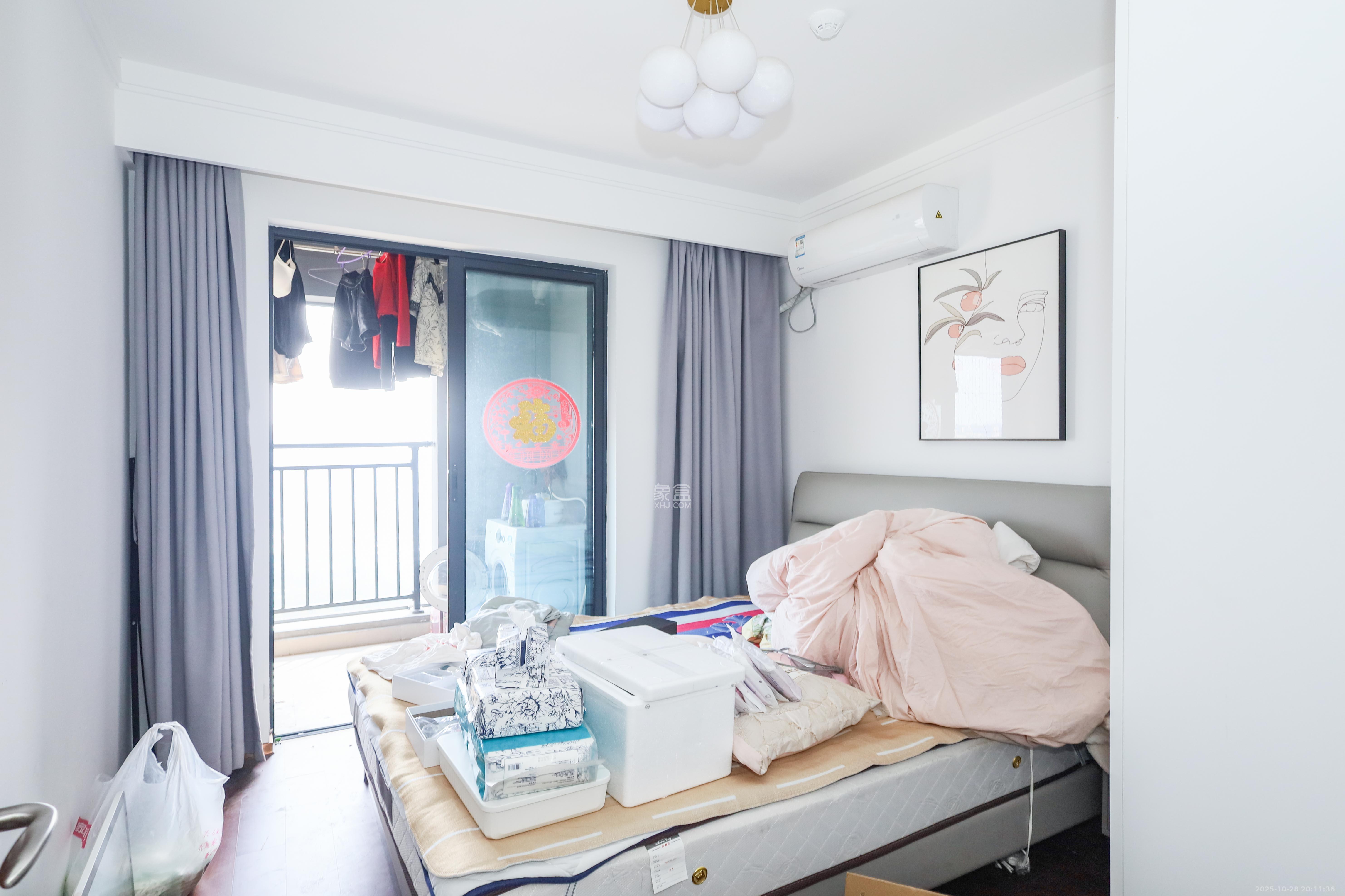 梅溪悦章  3室2厅2卫    140.0万卧室