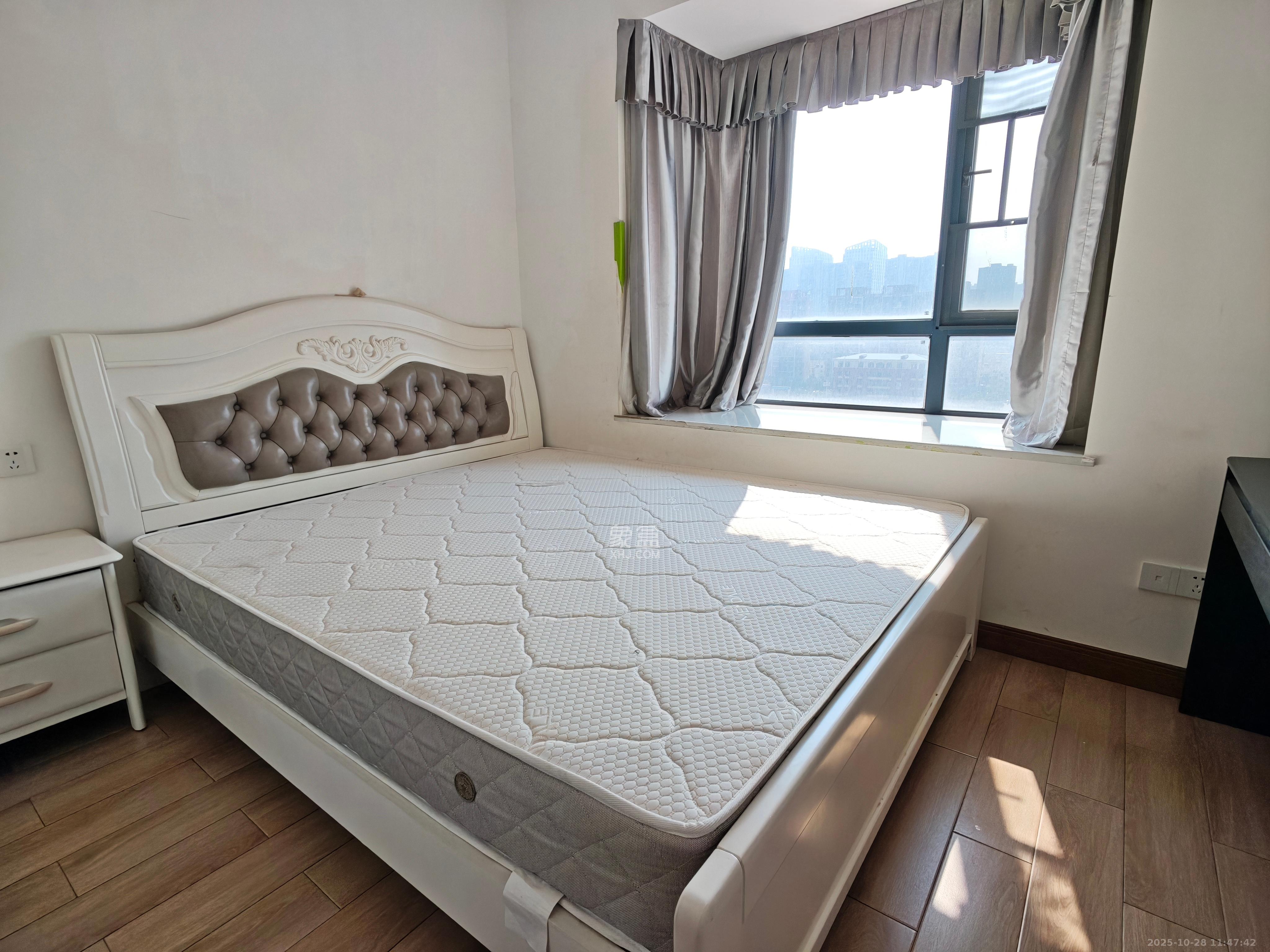 水墨林溪  3室2厅1卫    2400.0元/月室内图