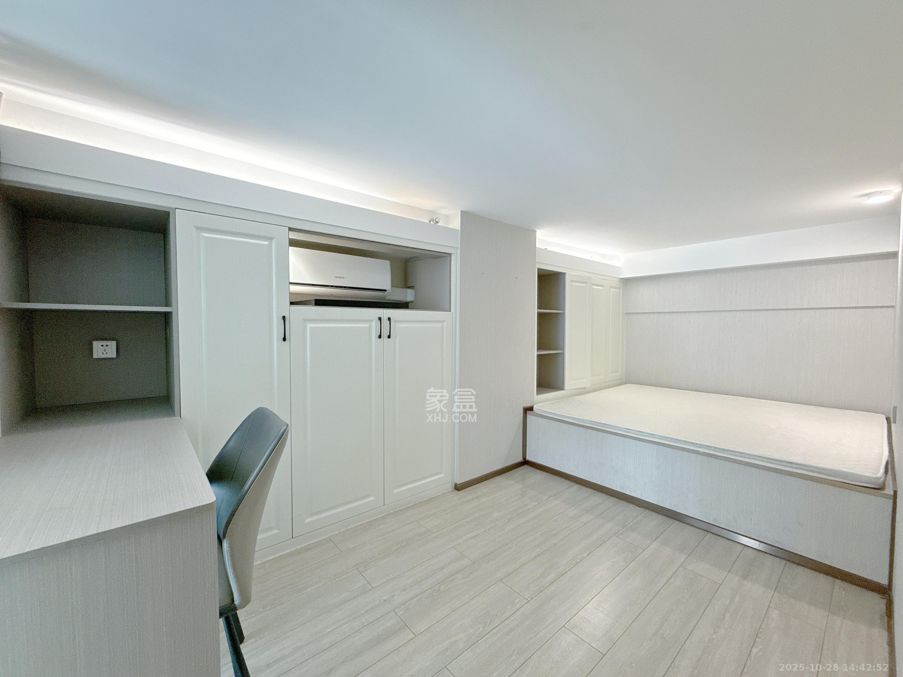 华远华时代  3室2厅2卫    3500.0元/月室内图