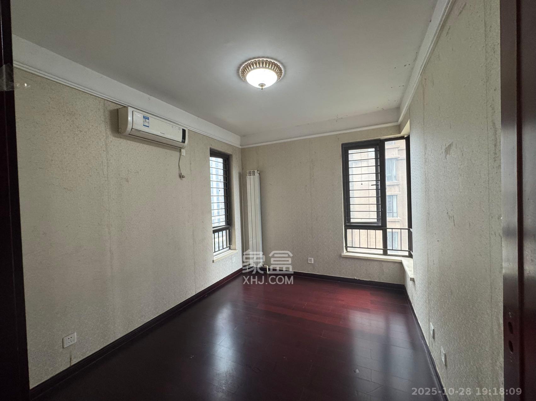 中海国际二期  4室2厅2卫    2200.0元/月 中海国际二期  4室2厅2卫    2200.0元/月室内图