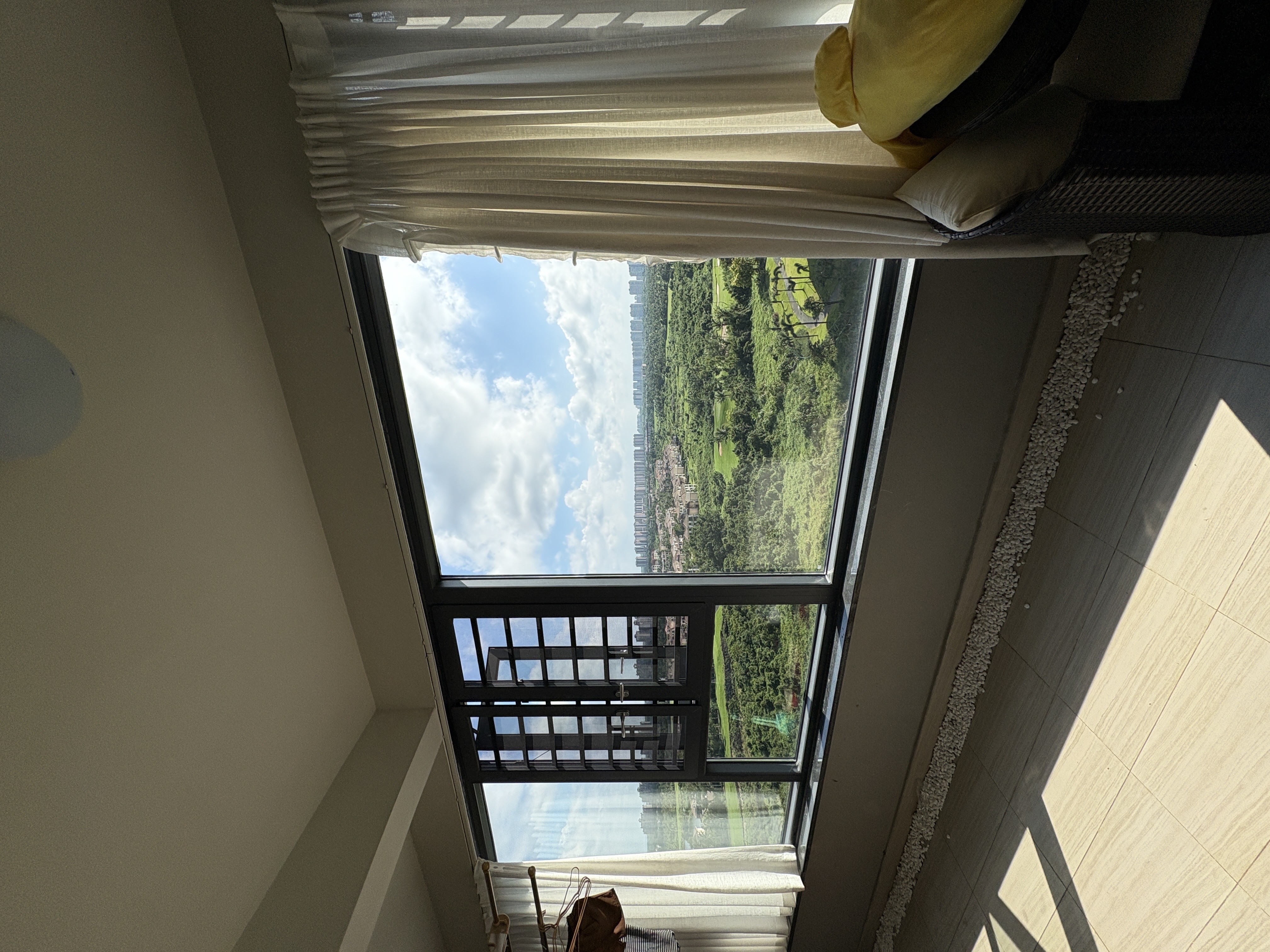 融创观澜湖公园壹号一期  3室2厅2卫    2900.0元/月室内图