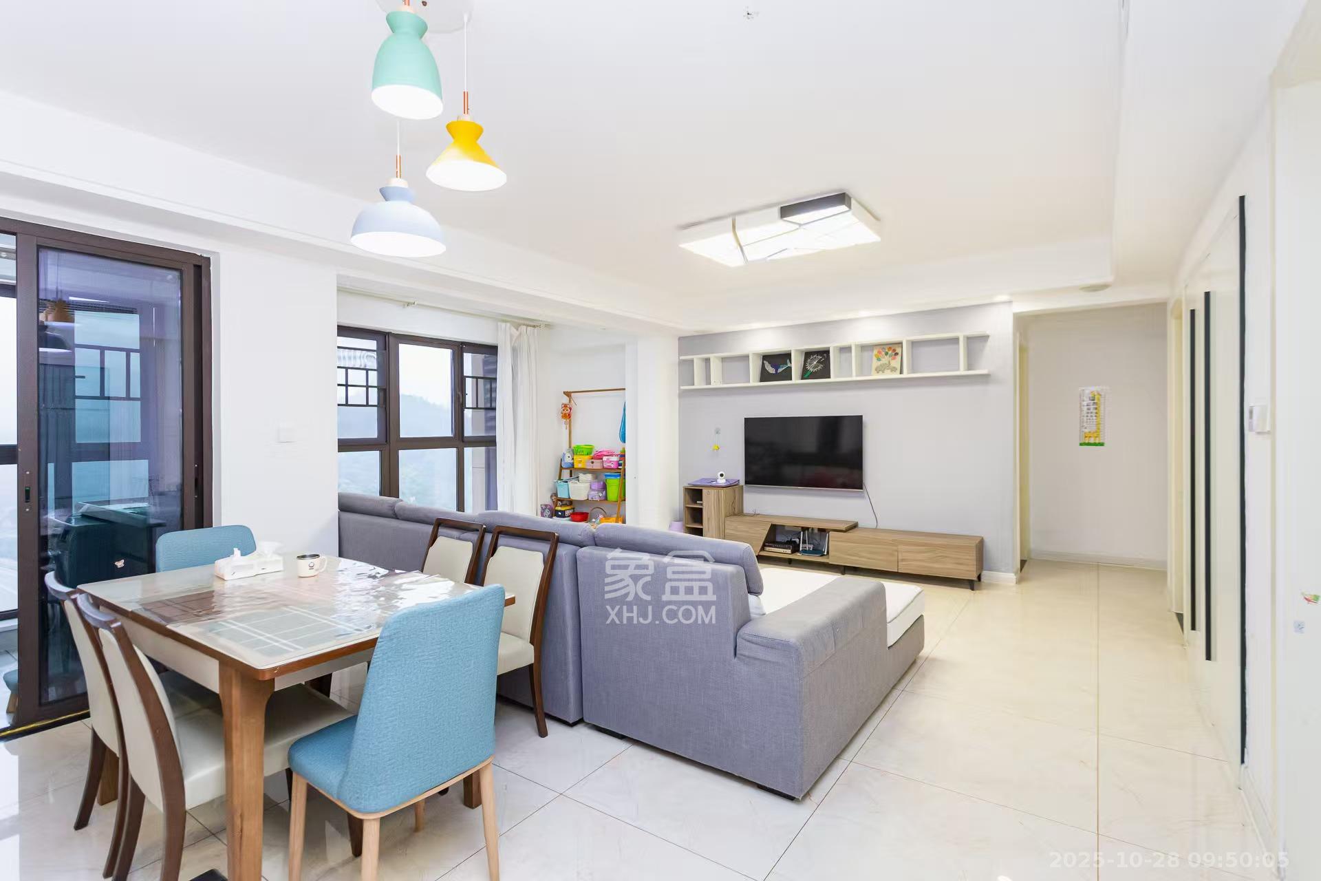 龙湖湘风原著(龙湖湘风星城)  4室2厅2卫    2500.0元/月 龙湖湘风原著(龙湖湘风星城)  4室2厅2卫    2500.0元/月室内图