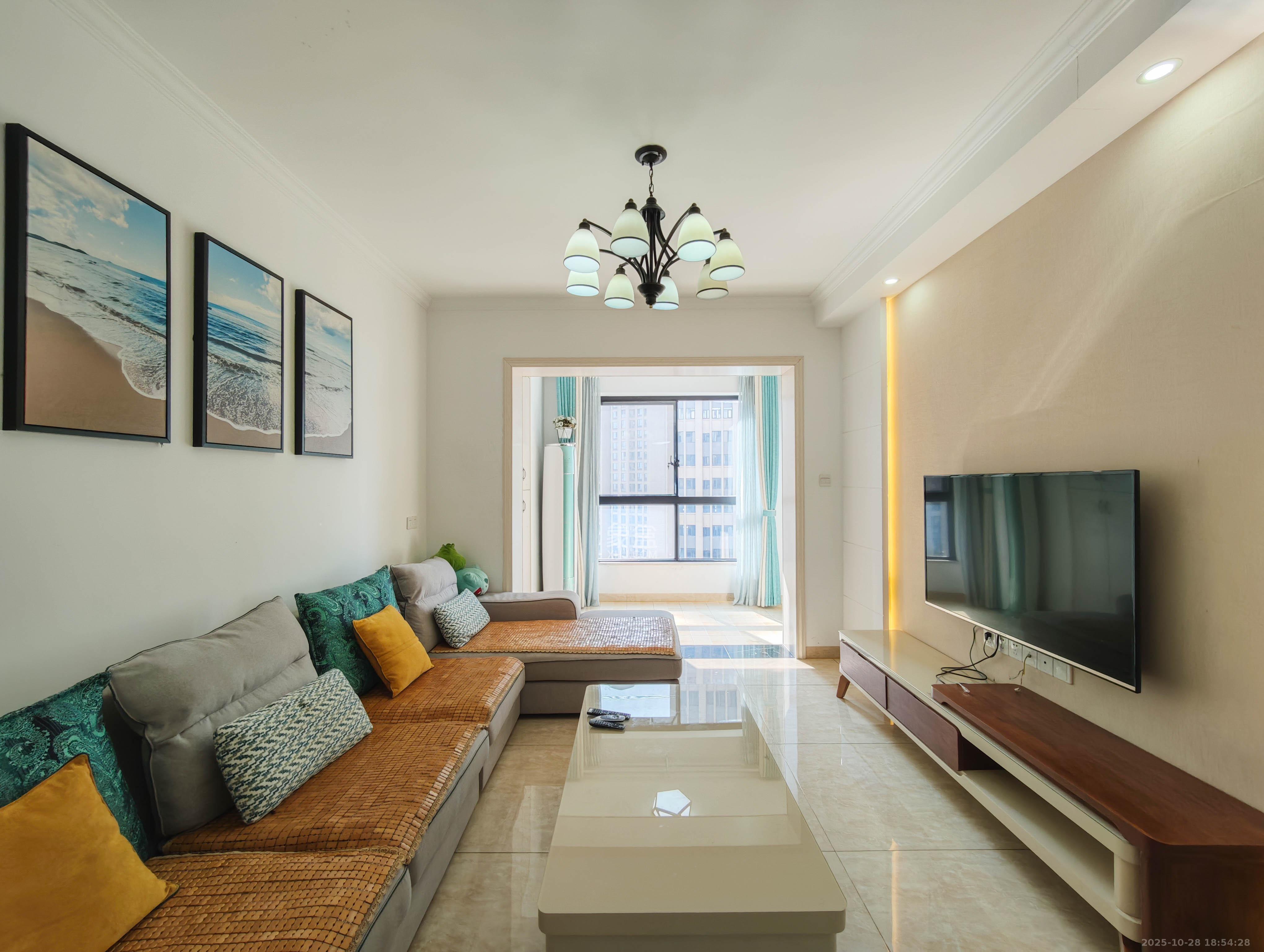 长房半岛蓝湾（观山月）  3室2厅1卫    85.0万