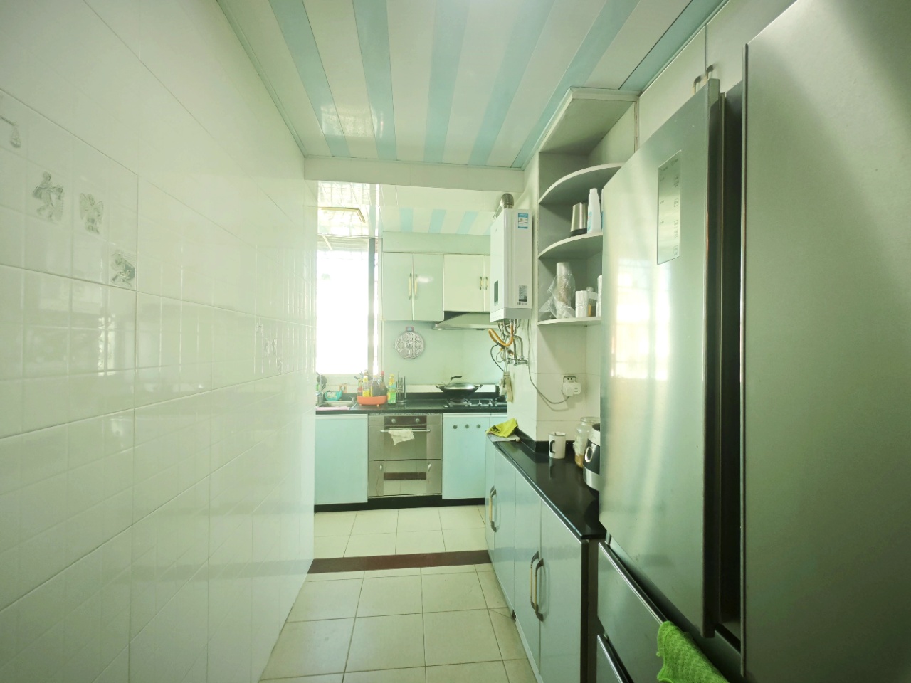 美舍园 4室2厅2卫 2900.0元/月 美舍园 4室2厅2卫 2900.0元/月室内图